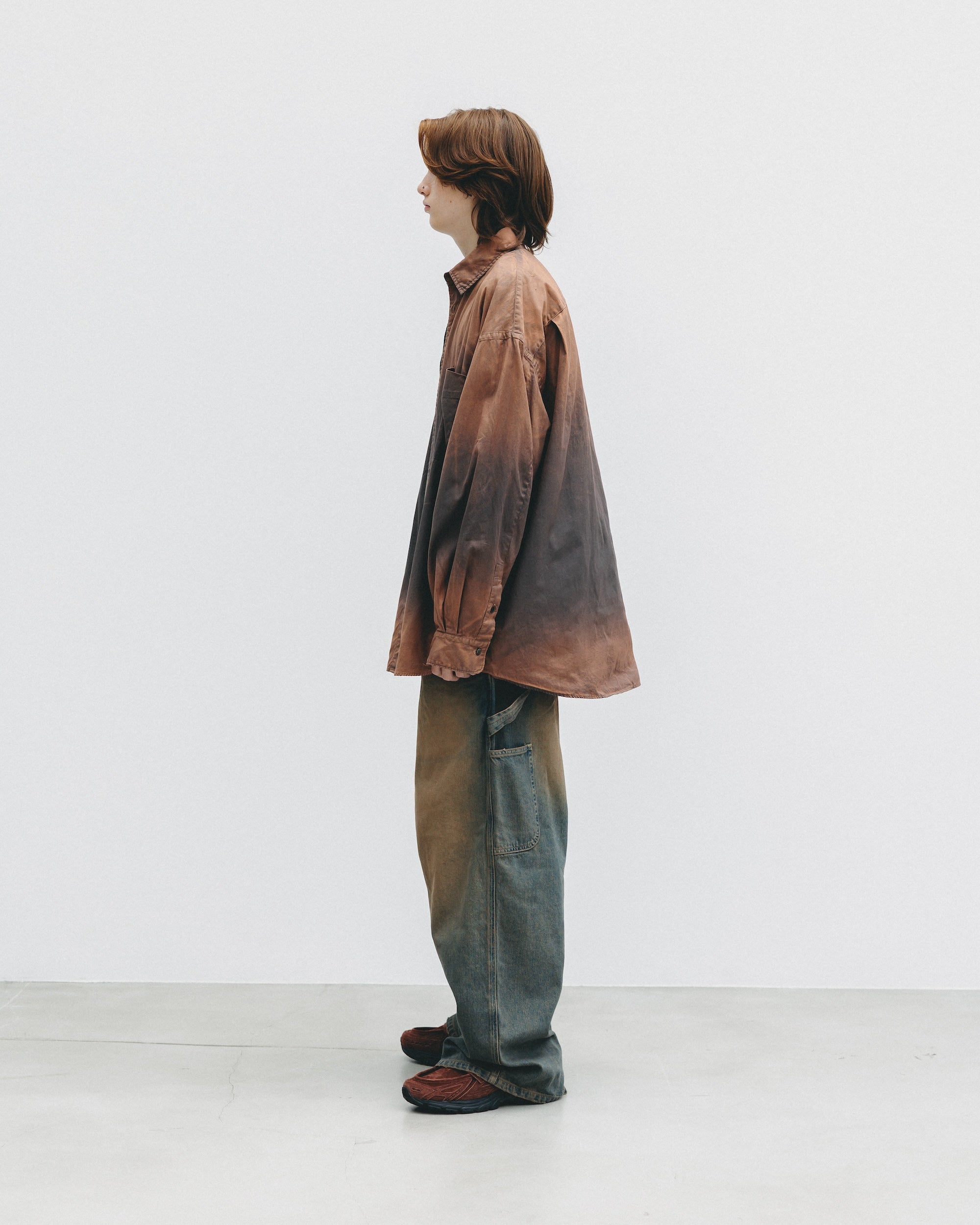【10.1 WED 20:00- IN STOCK】GRADATION DYED CLASSIC CITY L/S SHIRT (BROWN)