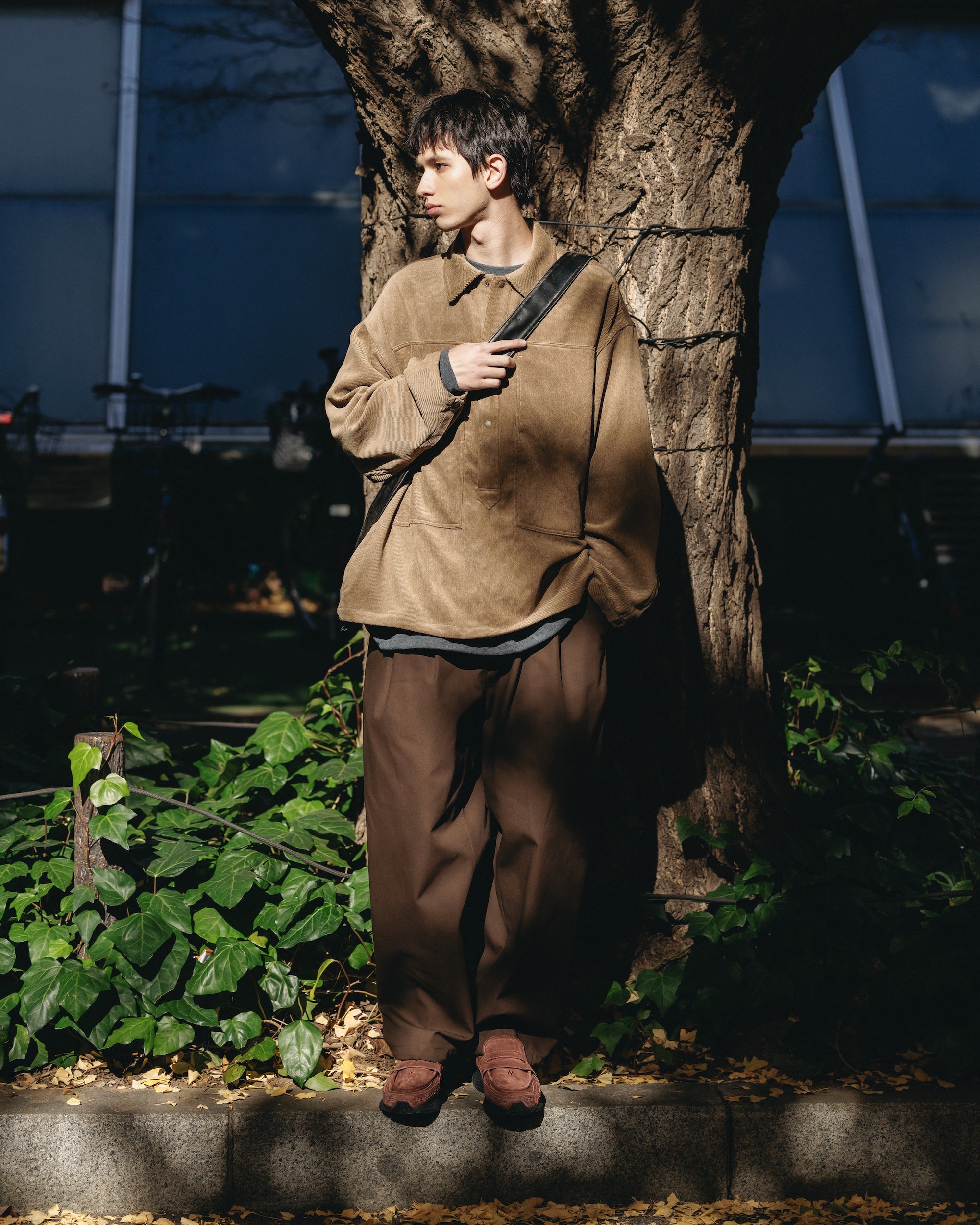 【2.4 WED 20:00- IN STOCK】T/C GABARDINE CITY UNIFORM WIDE TAPERED PANTS(BROWN)