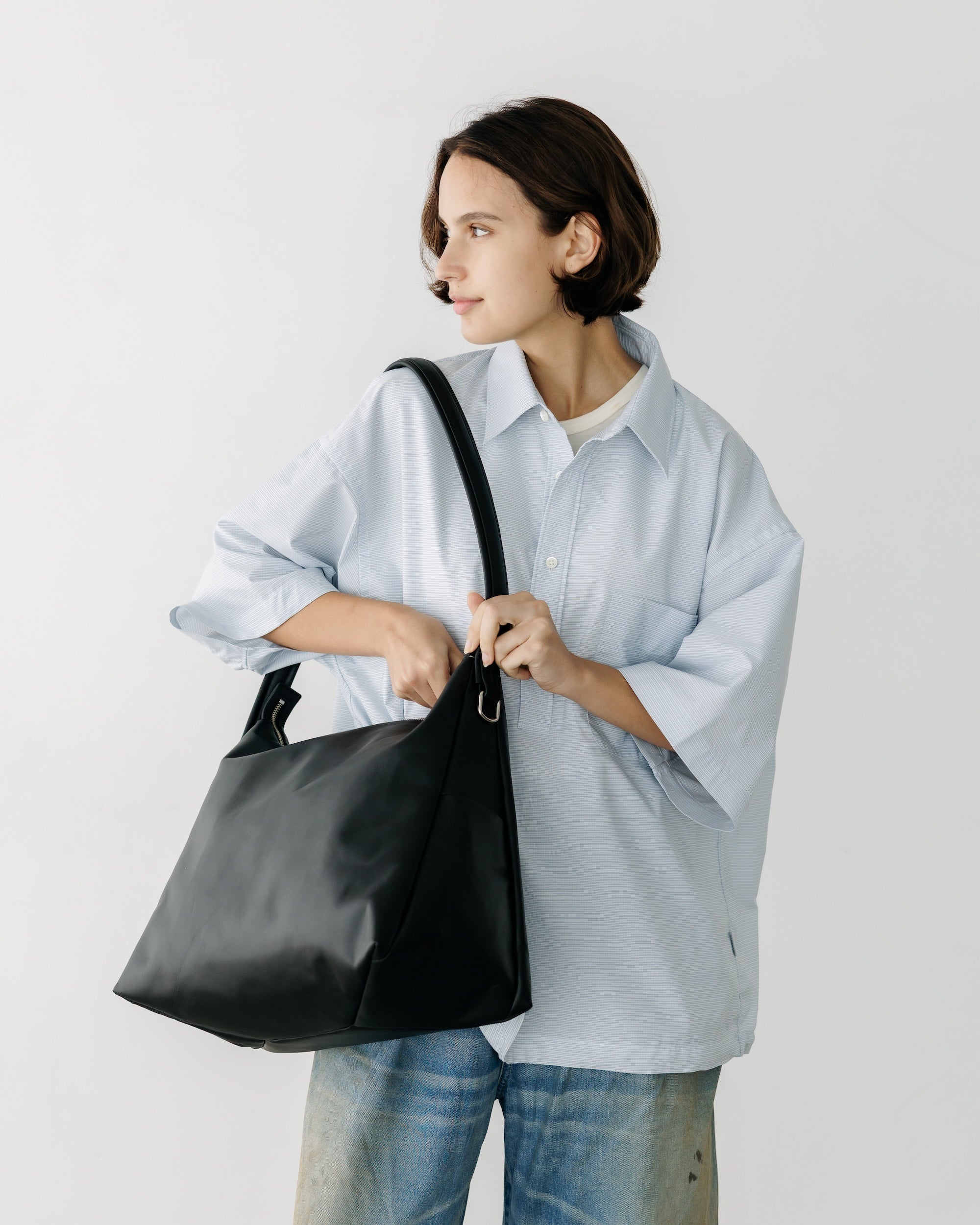 LEATHER NOMAD BAG