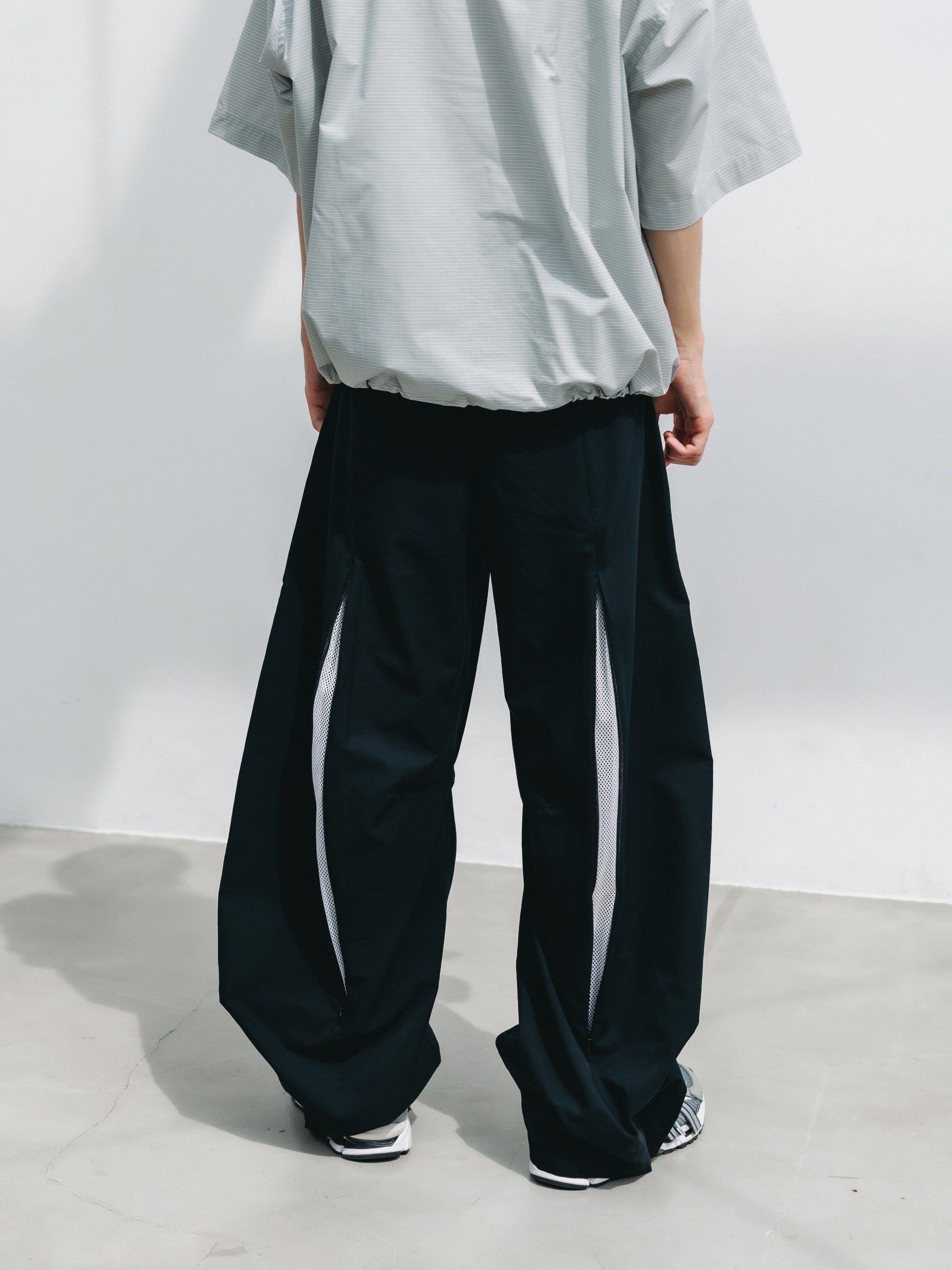 【6.3 WED 20:00- IN STOCK】COOLDOTS® CITY BARREL LEG PANTS（BLACK）