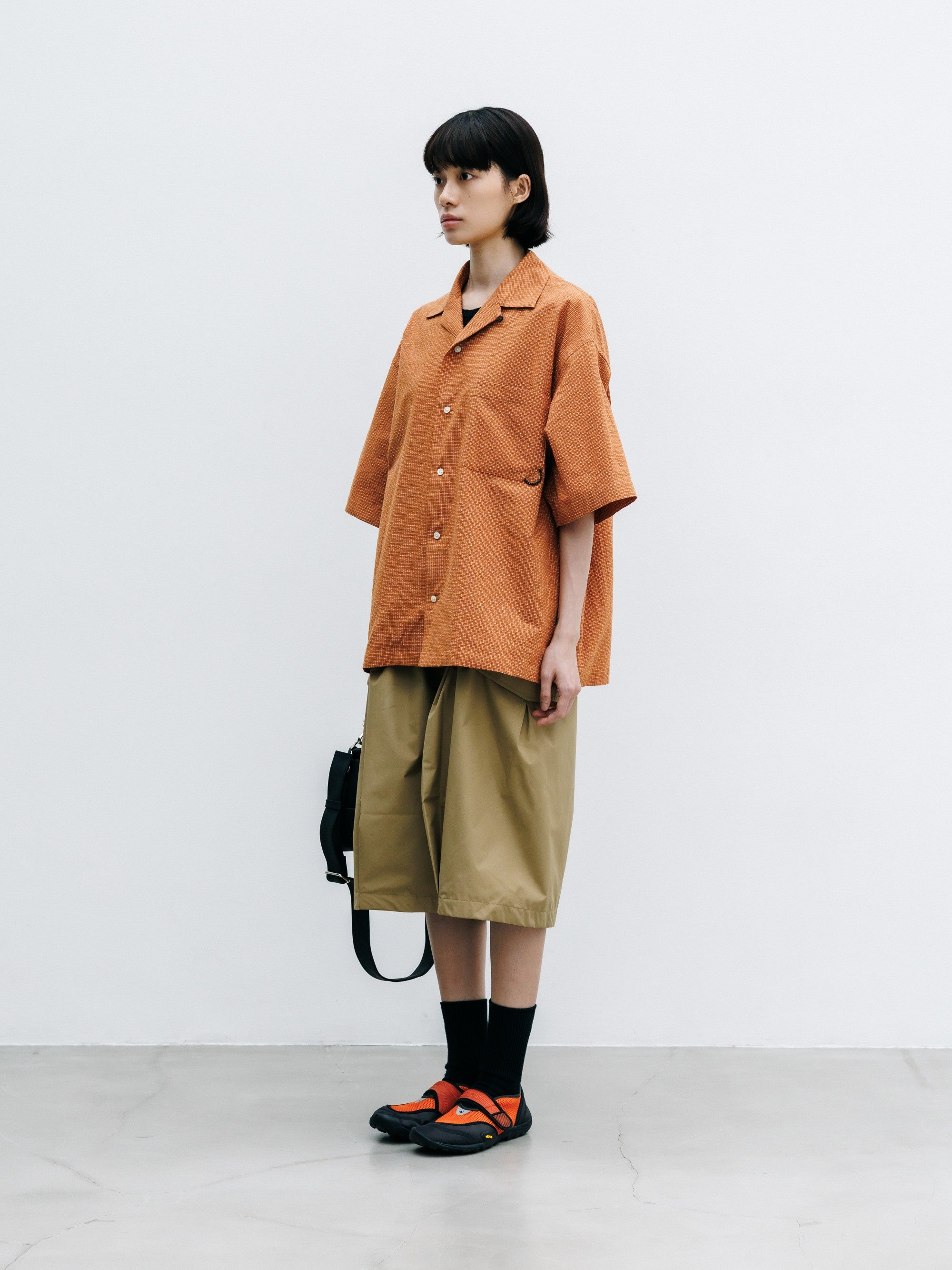 【8.12 WED 20:00- IN STOCK】+phenix WINDSTOPPER® by GORE-TEX LABS CITY FLAP WIDE BALLOON HALF PANTS (CAMEL BEIGE)