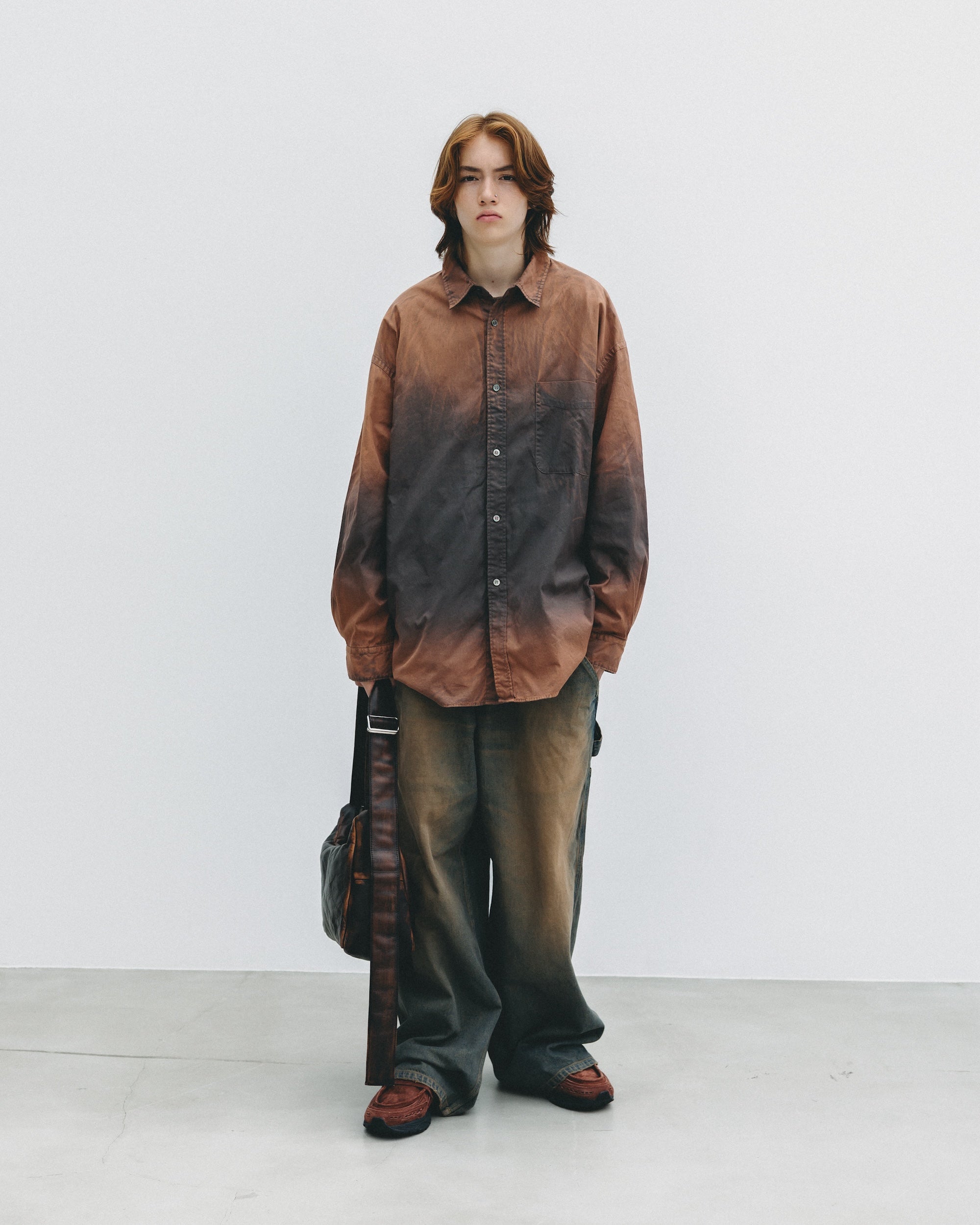 【10.1 WED 20:00- IN STOCK】GRADATION DYED CLASSIC CITY L/S SHIRT (BROWN)
