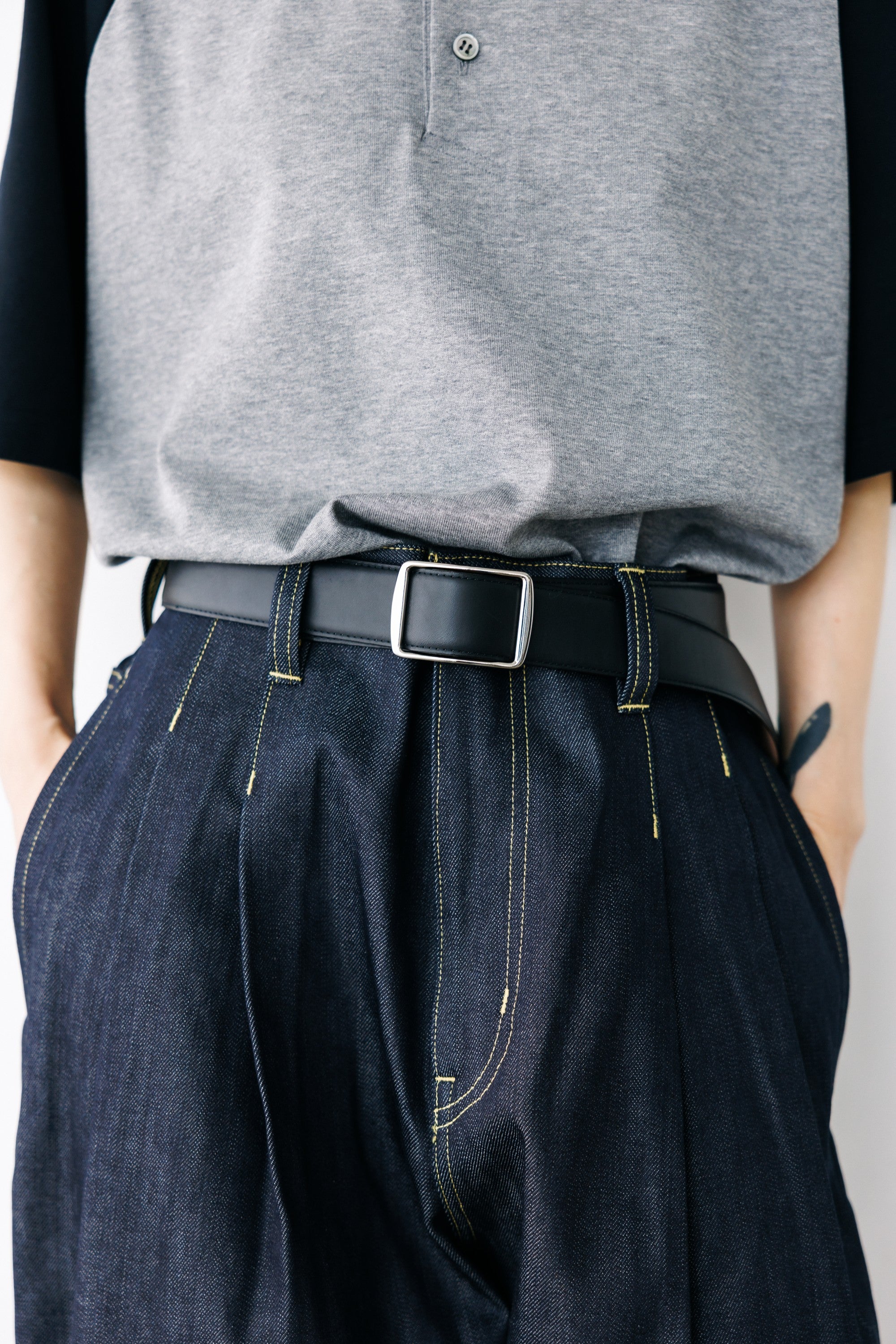 【8.19 WED 20:00- IN STOCK】HOLELESS ESSENTIAL LEATHER BELT (BLACK)