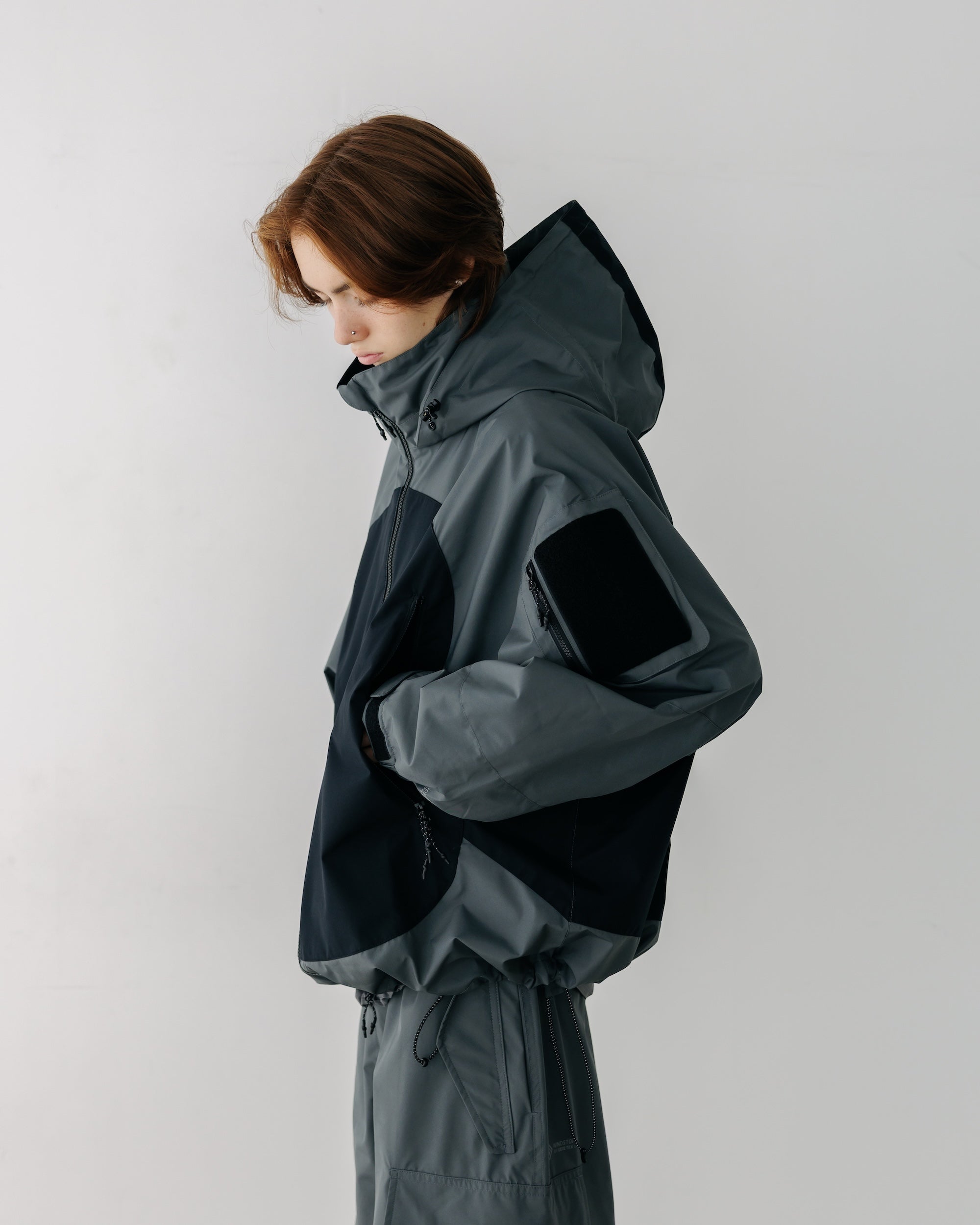 【9.17 WED 20:00- IN STOCK】+phenix WINDSTOPPER® by GORE-TEX LABS CITY MILITARY JACKET (GRAPHAITE GRAY× BLACK)