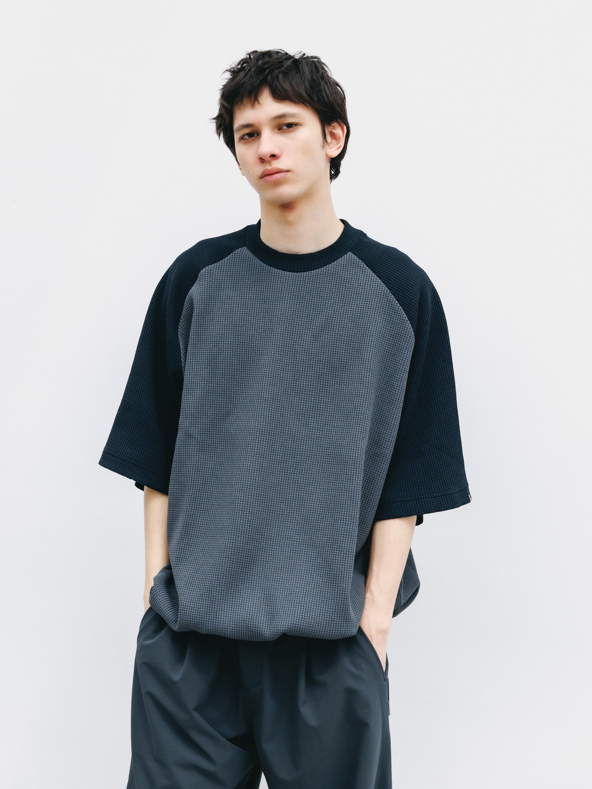 【6.3 WED 20:00- IN STOCK】CITY LIGHT THERMAL RAGLAN S/S T-SHIRT WITH DRAWSTRINGS (GRAY×BLACK)
