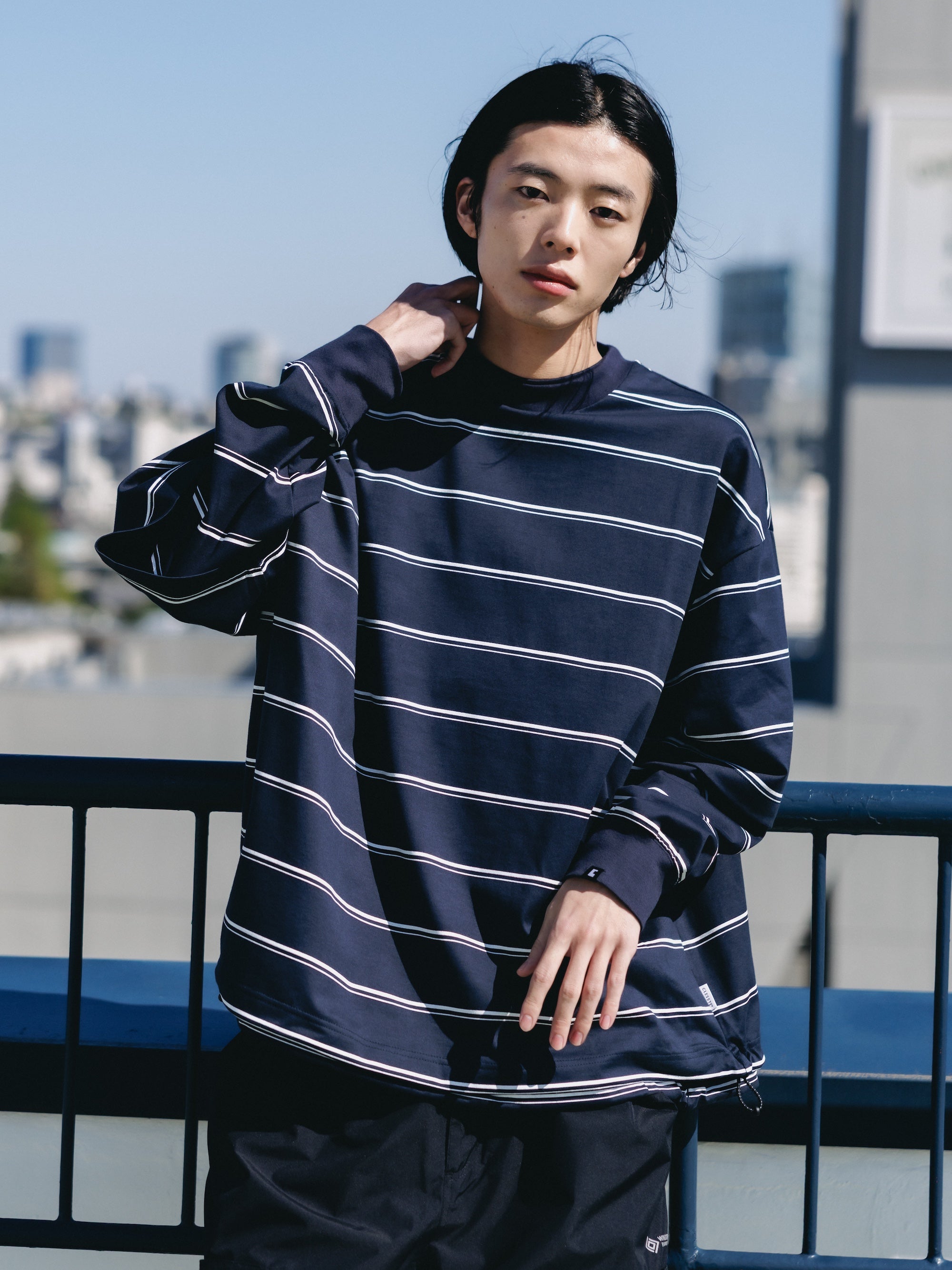 THICK THIN STRIPE L/S T-SHIRT WITH DRAWSTRINGS (NAVY)