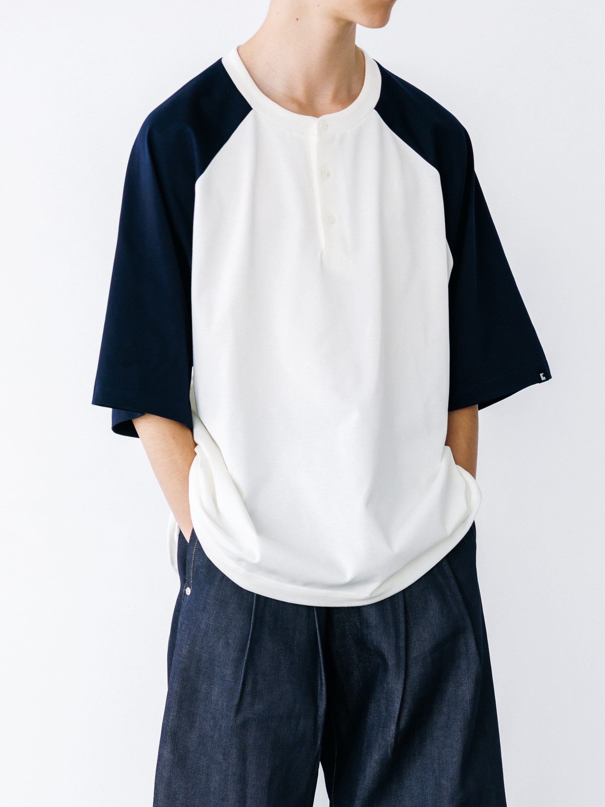 【8.19 WED 20:00- IN STOCK】RAGLAN HENLEY NECK S/S T-SHIRT WITH DRAWSTRINGS (WHITE×NAVY)