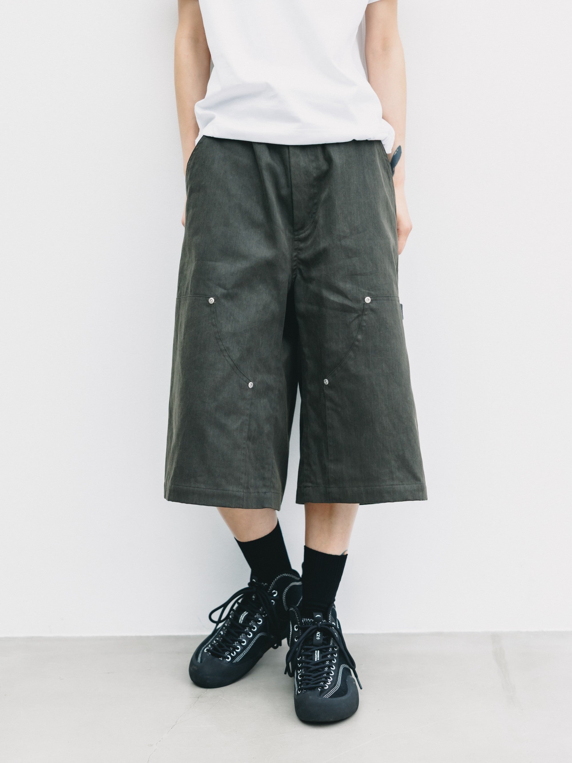 【7.4 SAT 20:00- IN STOCK】VINTAGE EFFECT DOUBLE KNEE WORKER BAGGY HALF PANTS (BLACK)