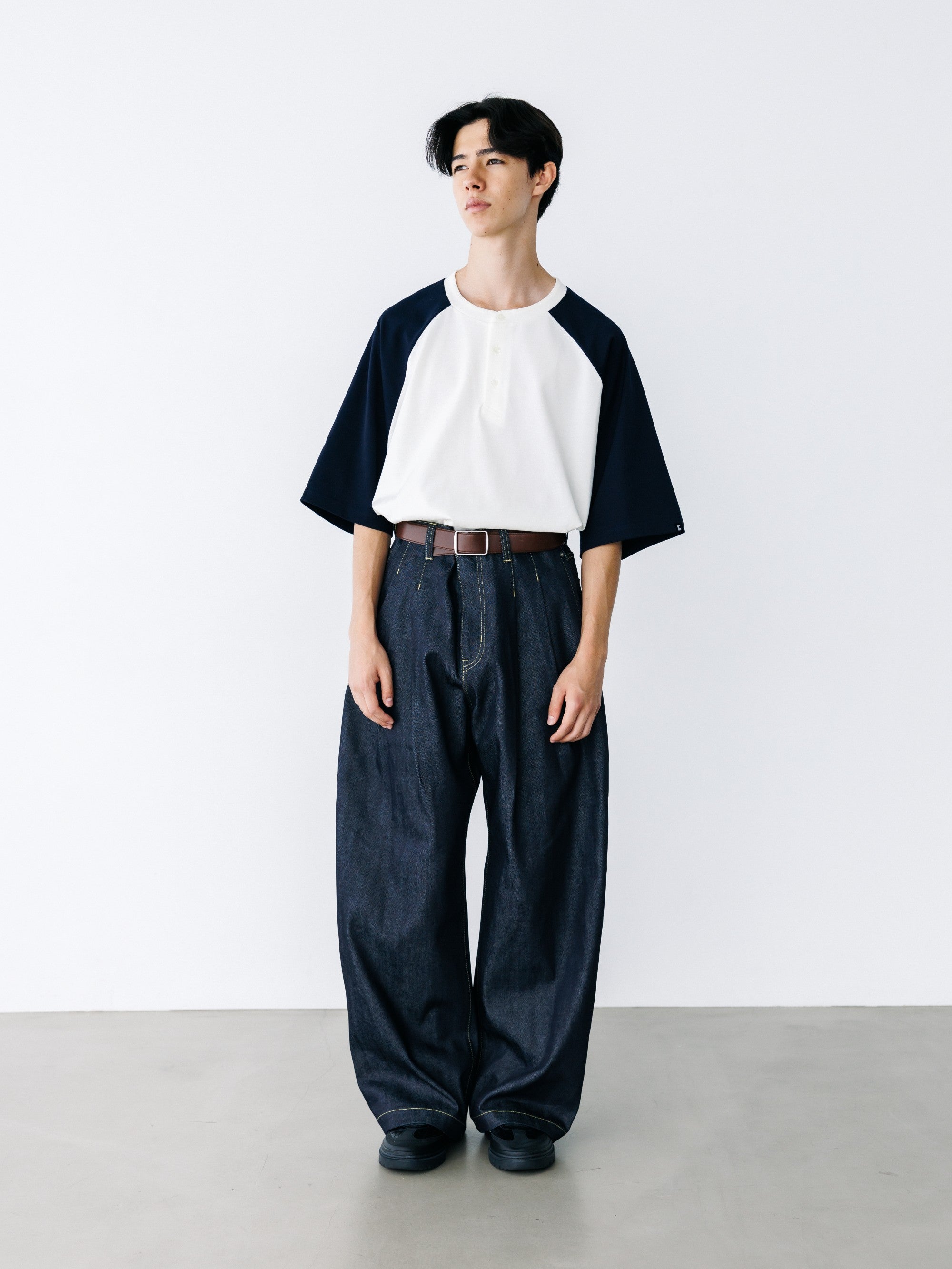 【8.19 WED 20:00- IN STOCK】RAGLAN HENLEY NECK S/S T-SHIRT WITH DRAWSTRINGS (WHITE×NAVY)