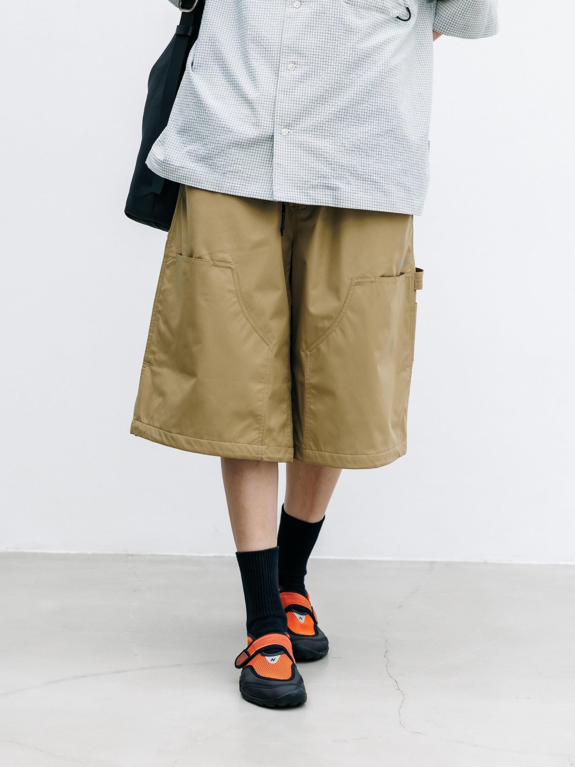 【7.22 WED 20:00- IN STOCK】+phenix WINDSTOPPER® by GORE-TEX LABS CITY DOUBLE KNEE WORKER HALF PANTS (CAMEL BEIGE)