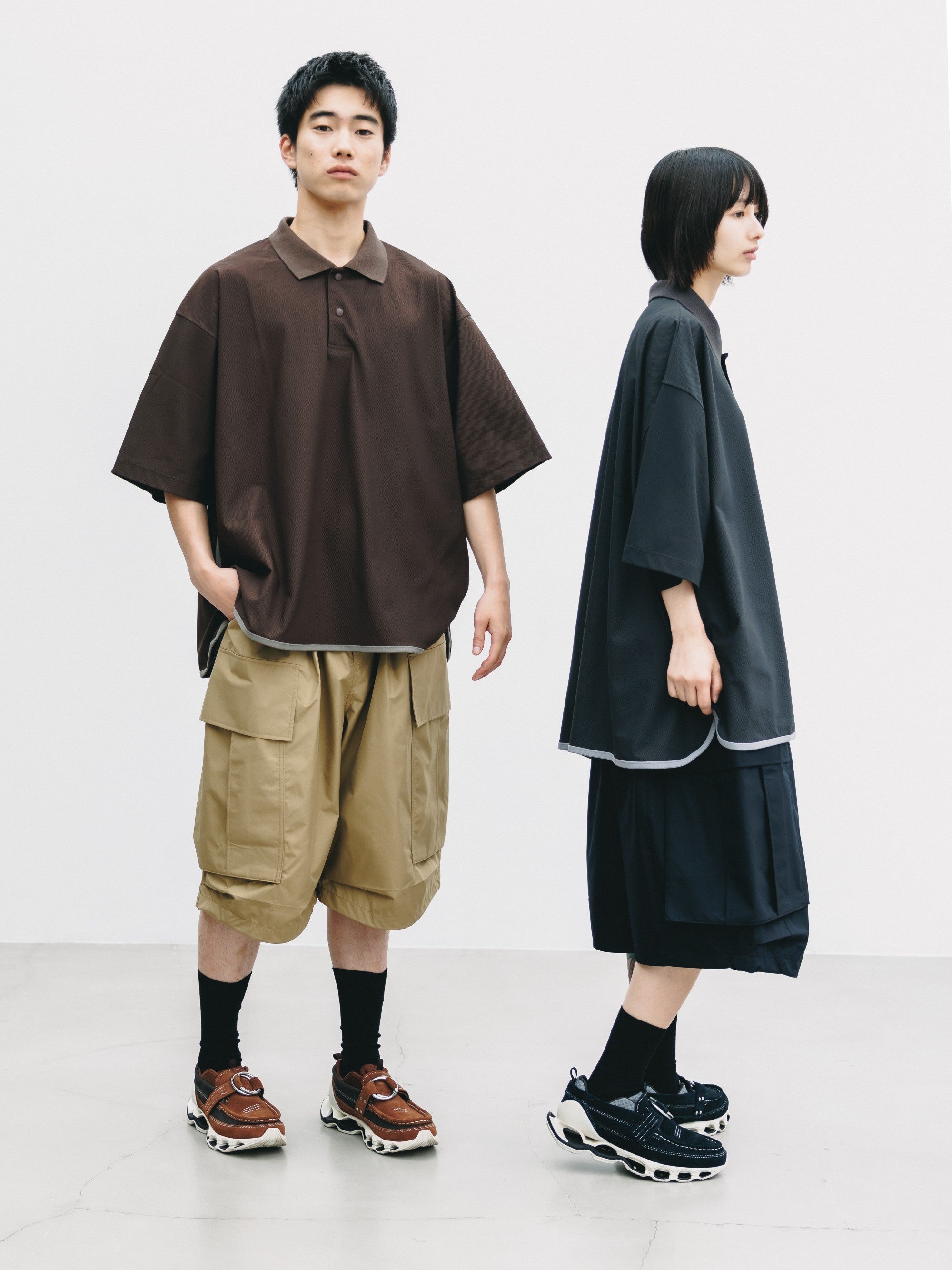 【6.24 WED 20:00- IN STOCK】TECH TEXTURED CITY S/S POLO (BROWN)