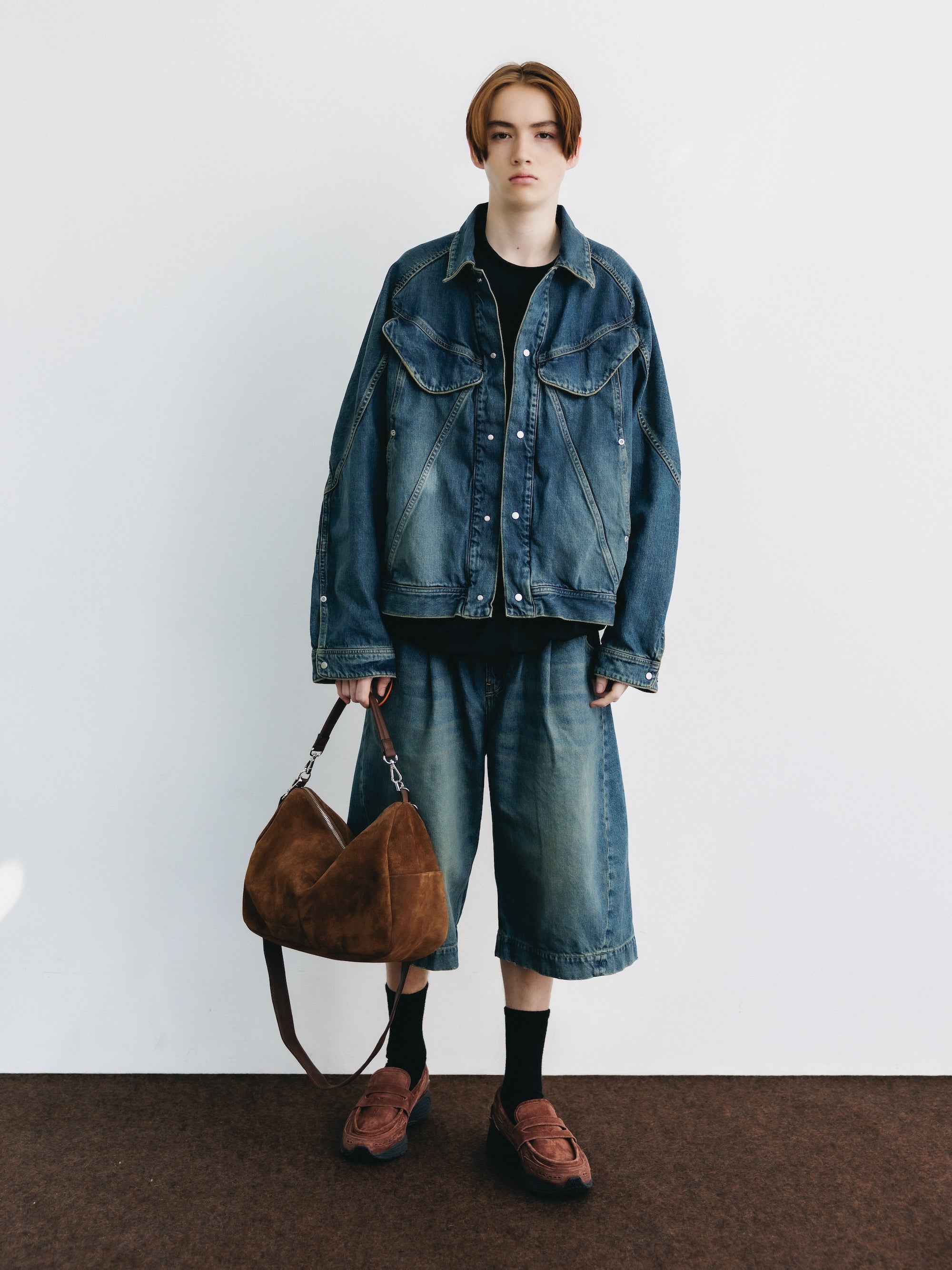 SUEDE DAYOFF BAG (BROWN)
