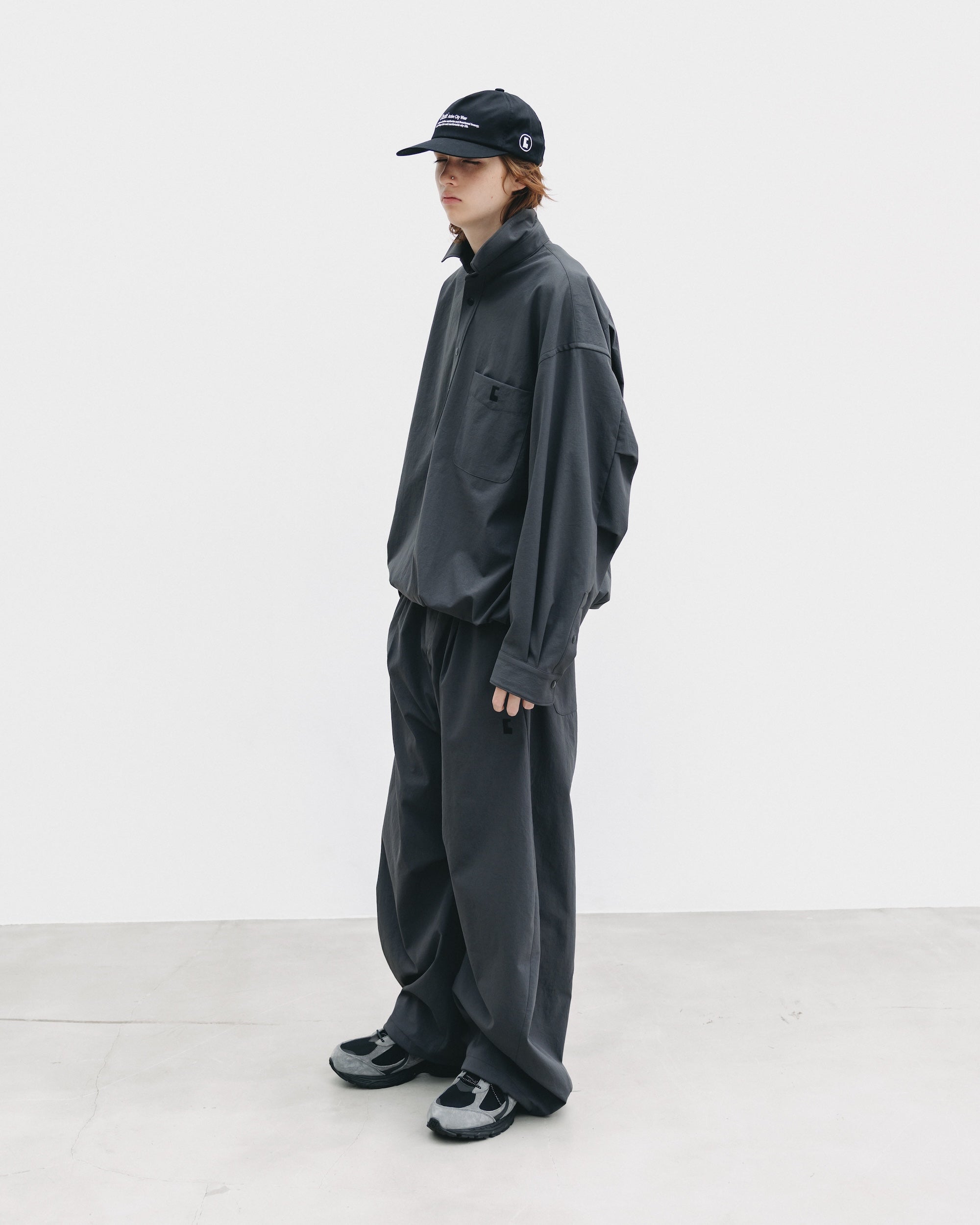 【9.20 SAT 20:00- IN STOCK】CITY UNIFORM BARREL LEG EASY PANTS (GRAY)