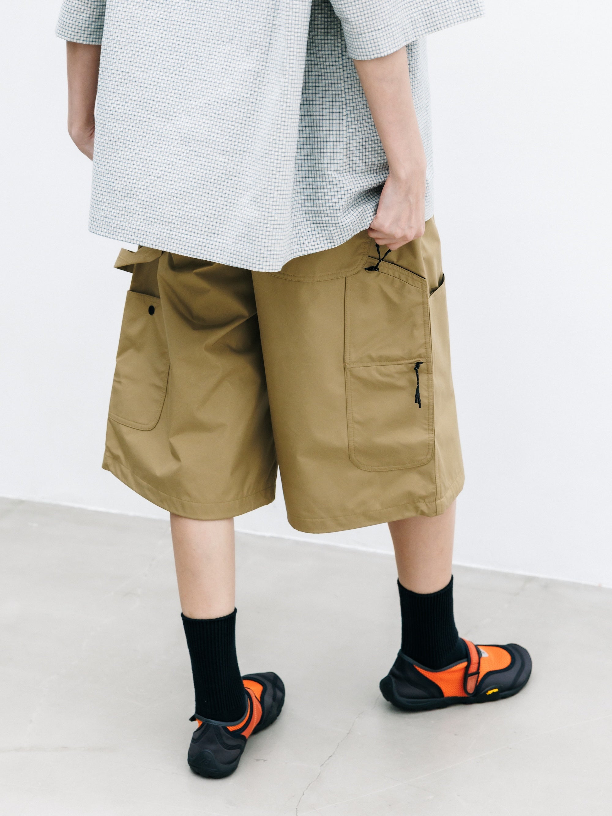 【7.22 WED 20:00- IN STOCK】+phenix WINDSTOPPER® by GORE-TEX LABS CITY DOUBLE KNEE WORKER HALF PANTS (CAMEL BEIGE)
