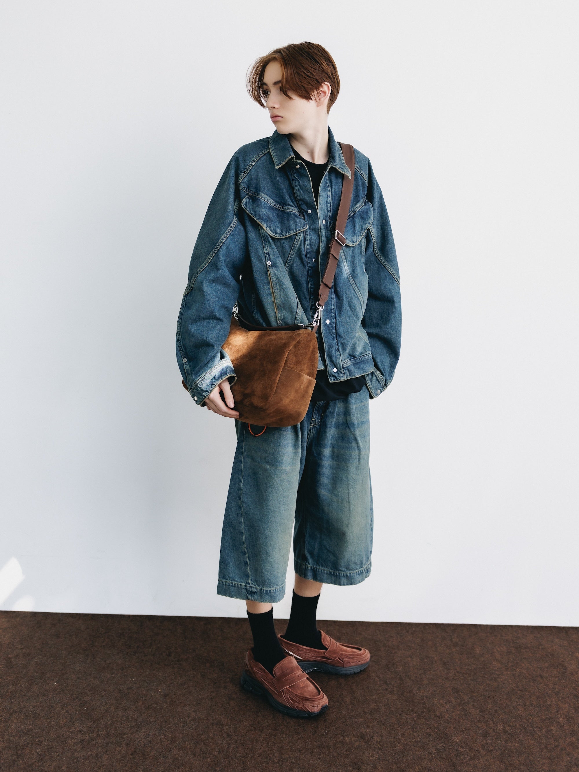 SUEDE DAYOFF BAG (BROWN)