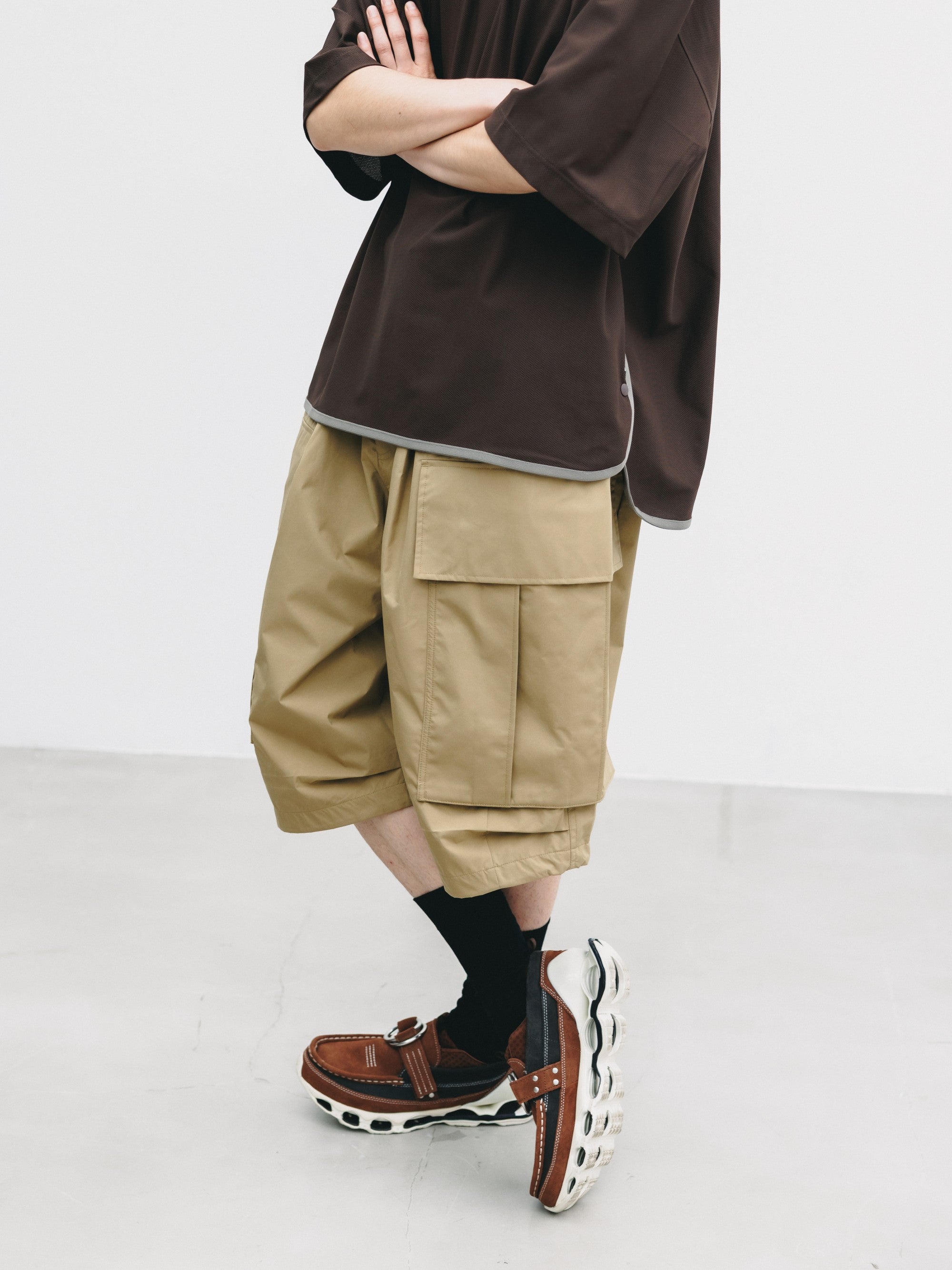 【7.18 SAT 20:00- IN STOCK】+PHENIX WINDSTOPPER® BY GORE-TEX LABS CITY MEGA POCKET BALLOON CARGO HALF PANTS (CAMEL BEIGE)