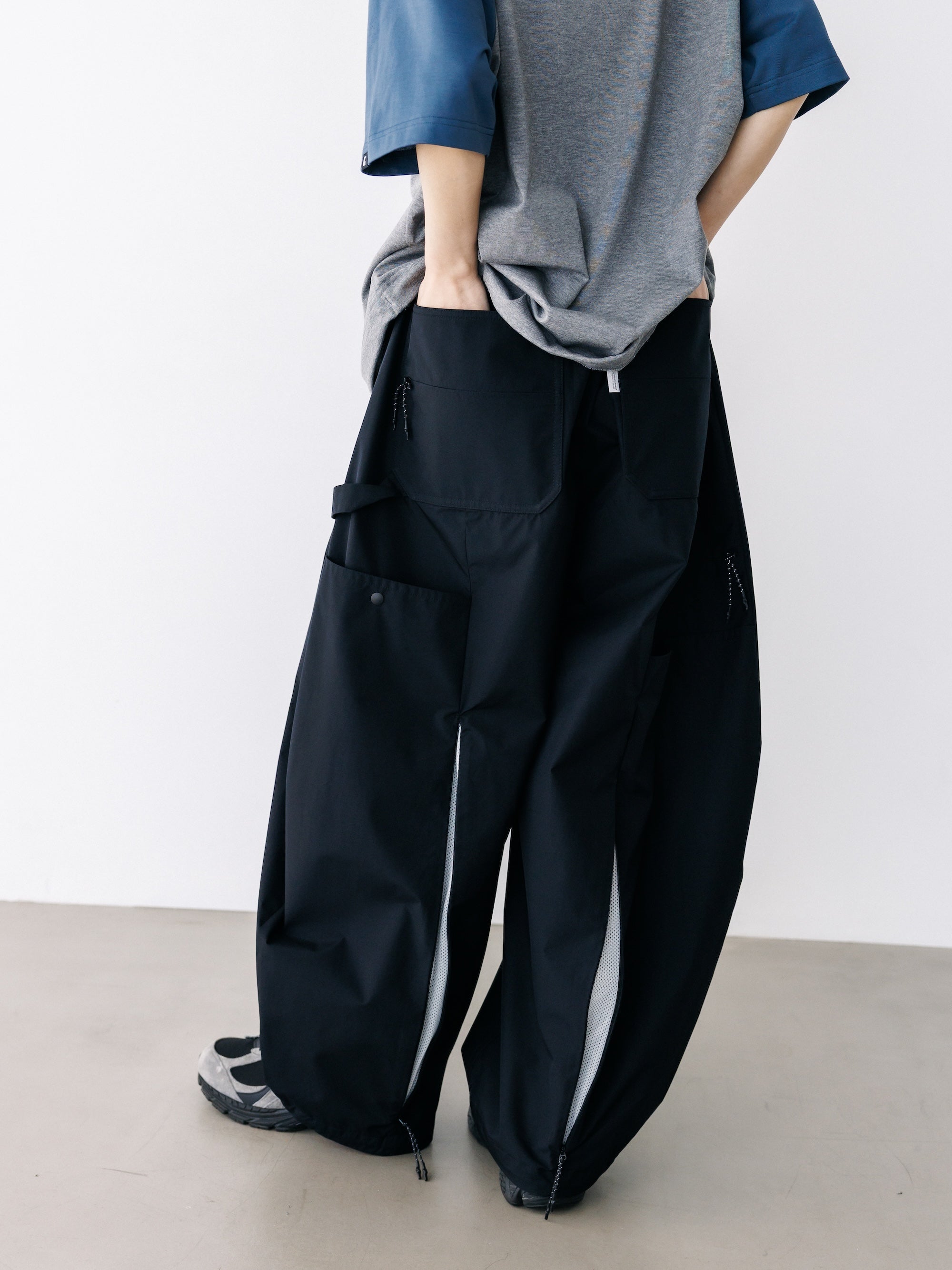 【8.26 WED 20:00- IN STOCK】+phenix WINDSTOPPER® by GORE-TEX LABS CITY MASSIVE UTILITY PANTS (BLACK×WHITE)