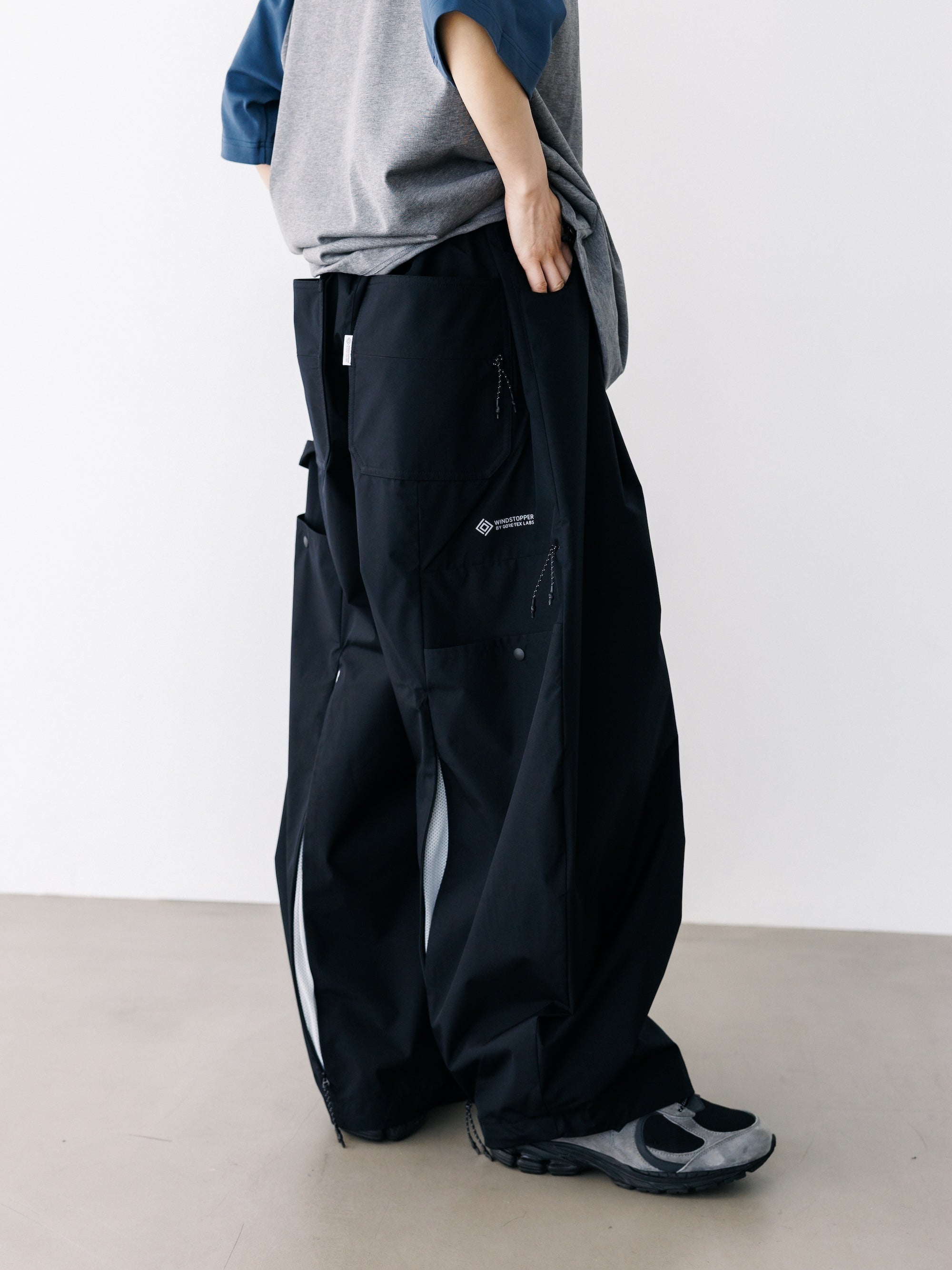 【8.26 WED 20:00- IN STOCK】+phenix WINDSTOPPER® by GORE-TEX LABS CITY MASSIVE UTILITY PANTS (BLACK×WHITE)