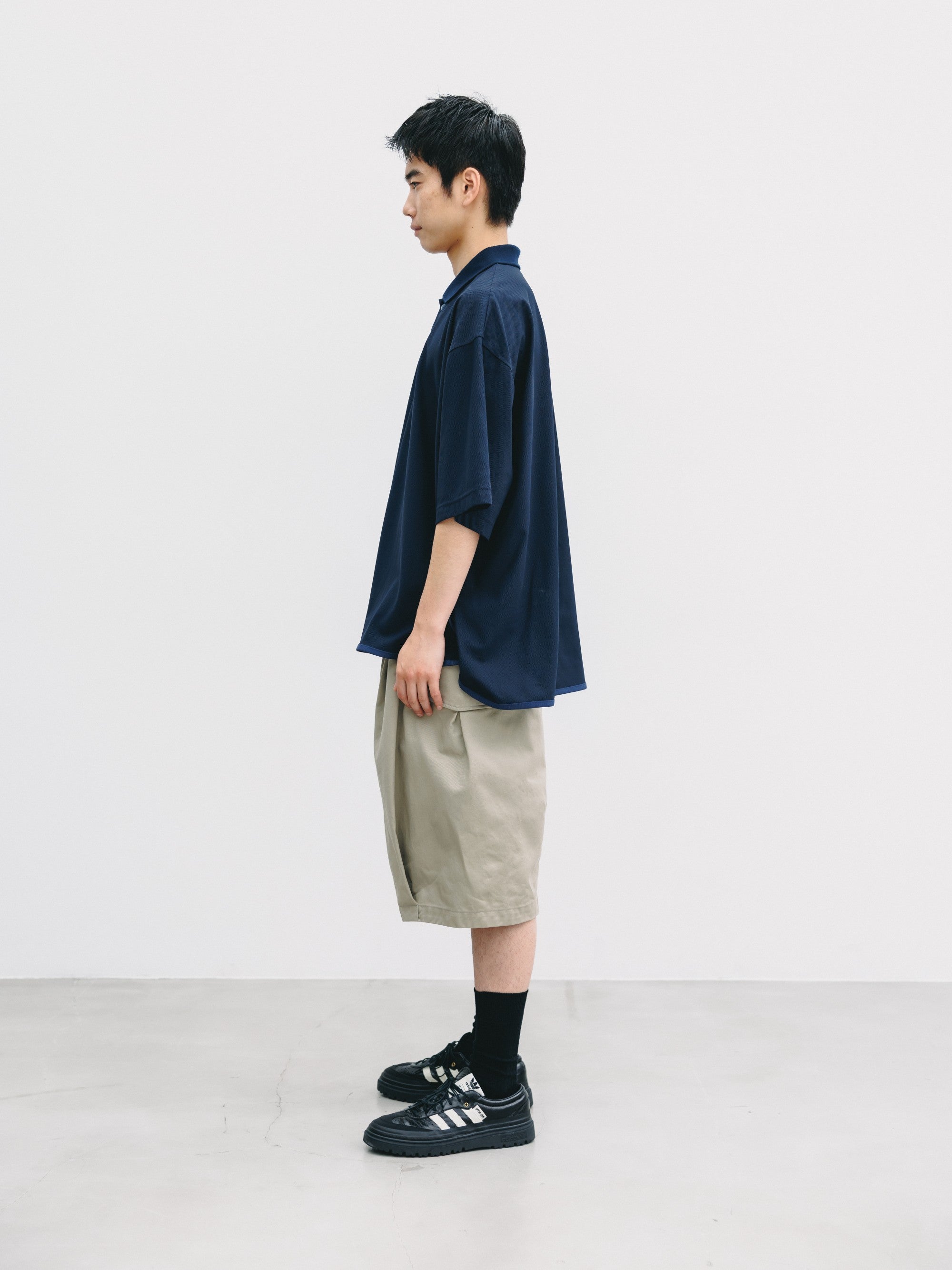 【6.24 WED 20:00- IN STOCK】TECH TEXTURED CITY S/S POLO (NAVY)