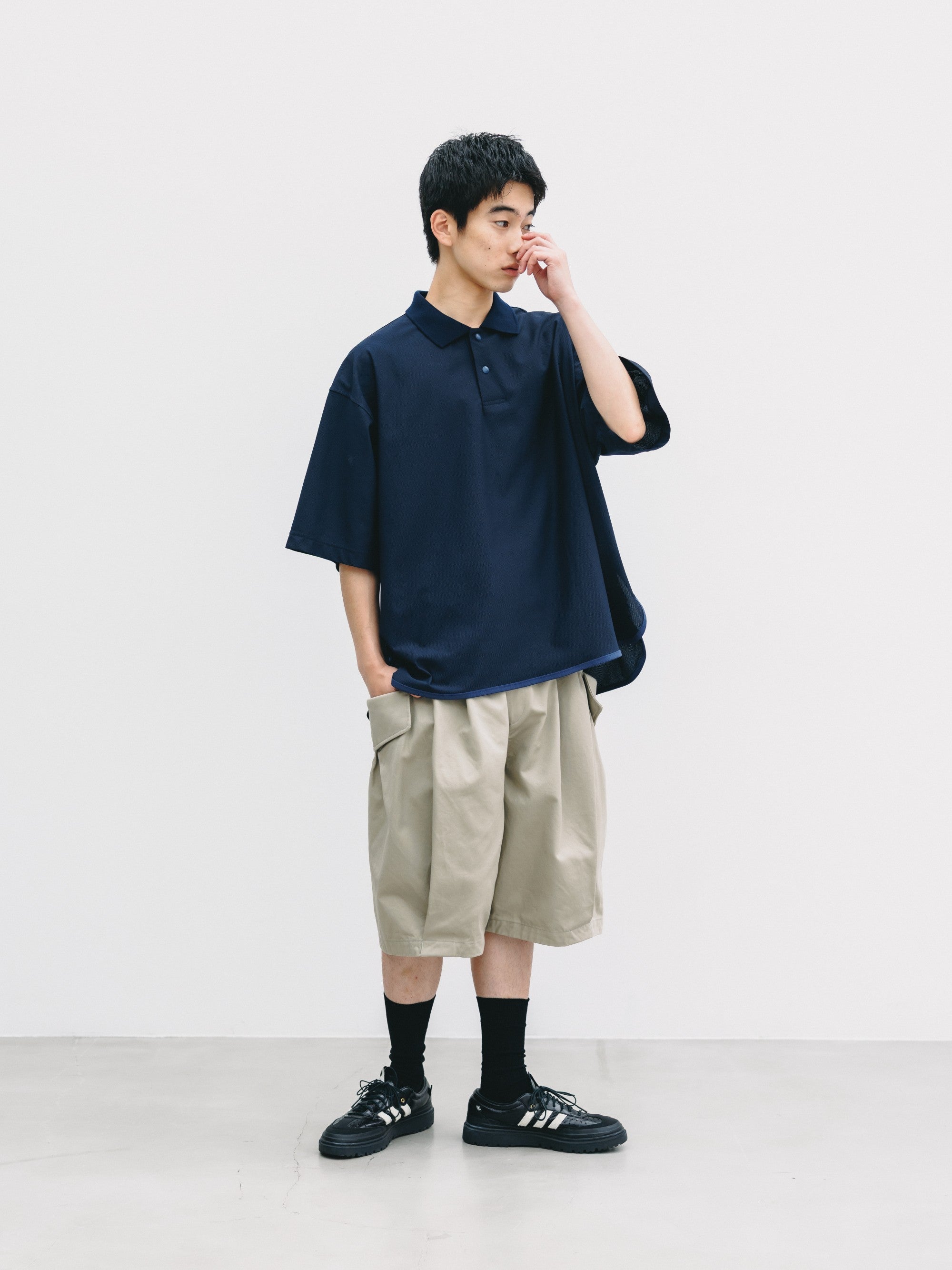 【6.24 WED 20:00- IN STOCK】TECH TEXTURED CITY S/S POLO (NAVY)