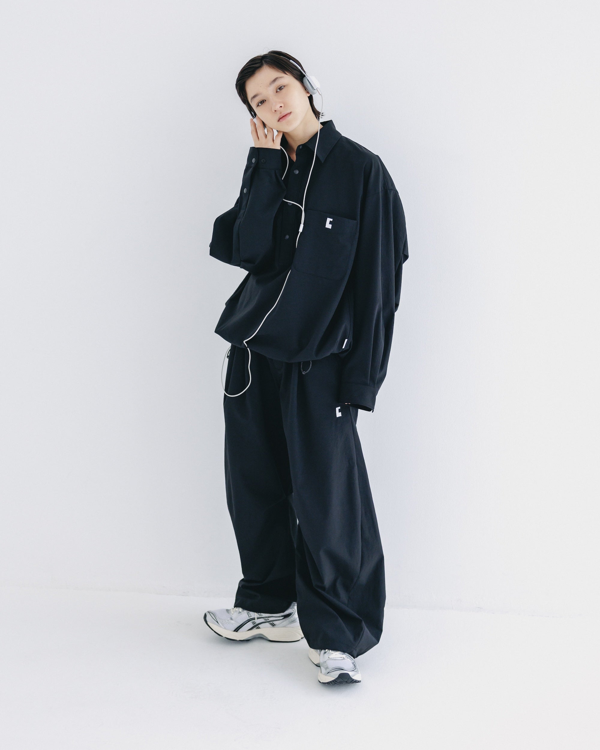 【9.20 SAT 20:00- IN STOCK】CITY UNIFORM BARREL LEG EASY PANTS (BLACK)