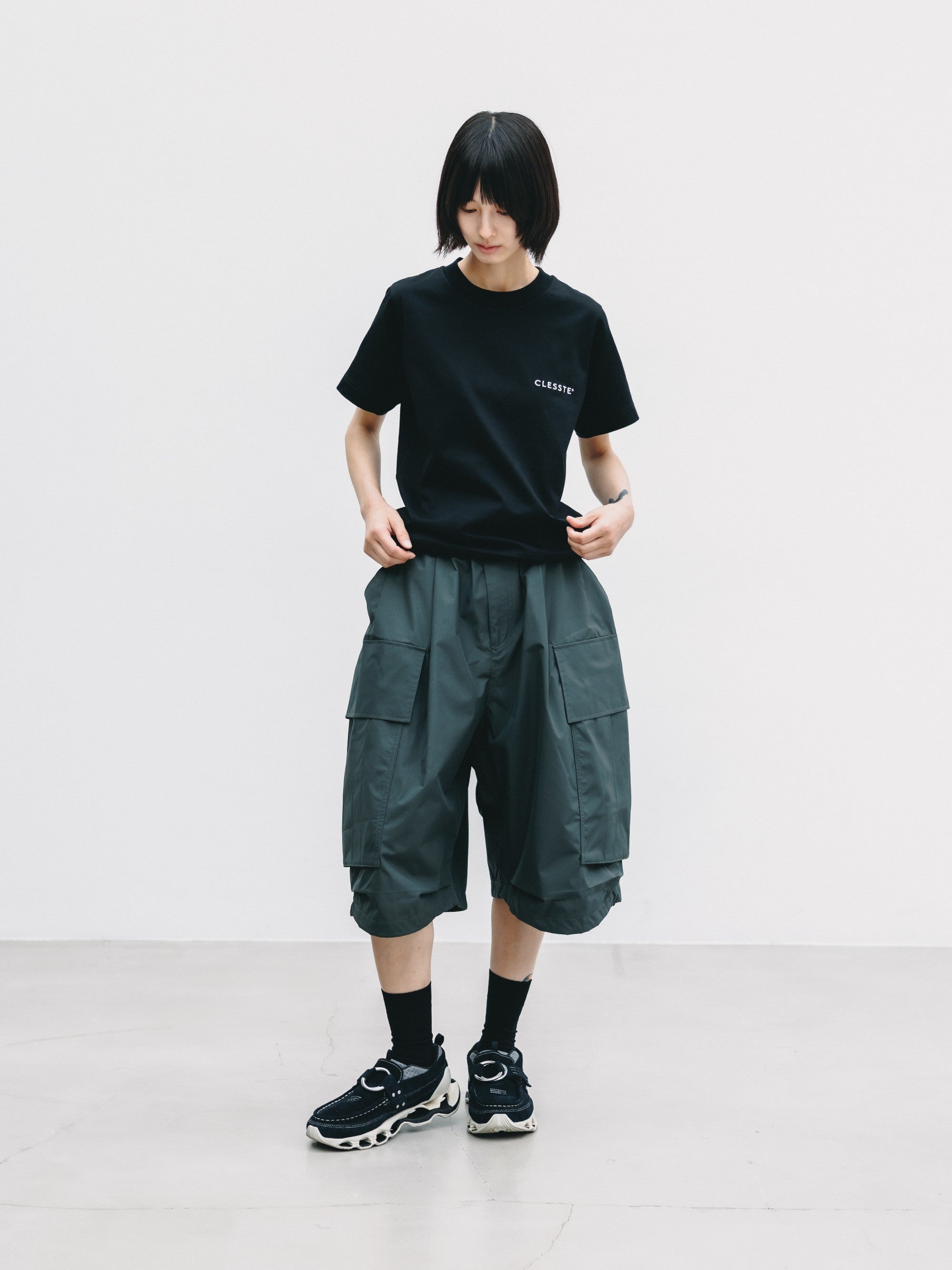 【7.18 SAT 20:00- IN STOCK】+phenix WINDSTOPPER® by GORE-TEX LABS CITY MEGA POCKET BALLOON CARGO HALF PANTS (ASPHALT GRAY)