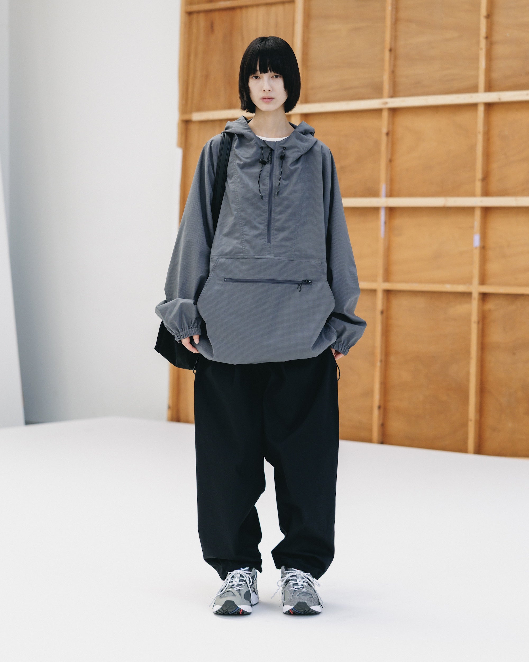 【2.4 WED 20:00- IN STOCK】T/C GABARDINE CITY UNIFORM WIDE TAPERED PANTS (BLACK)