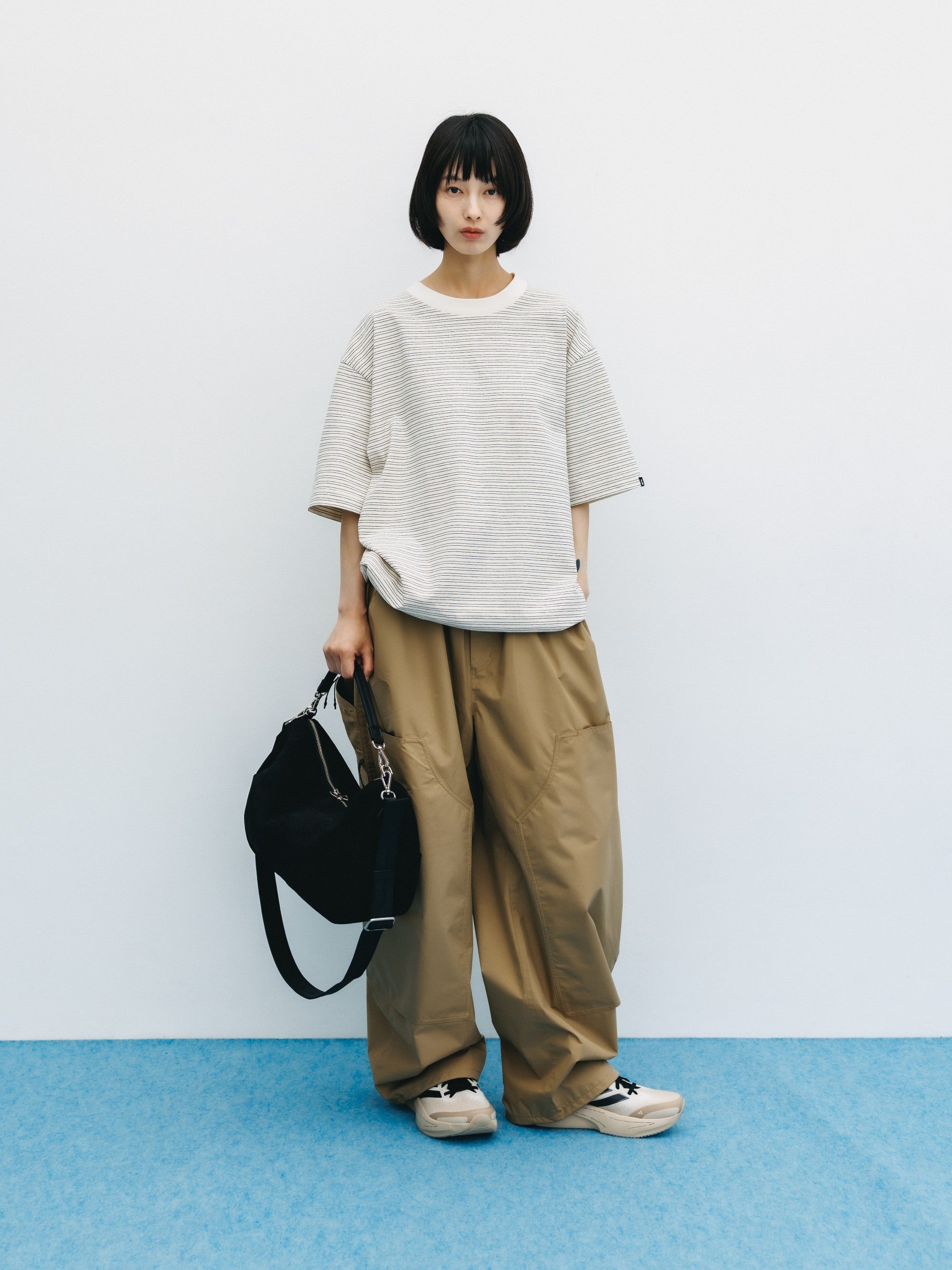 SUEDE DAYOFF BAG (BLACK)