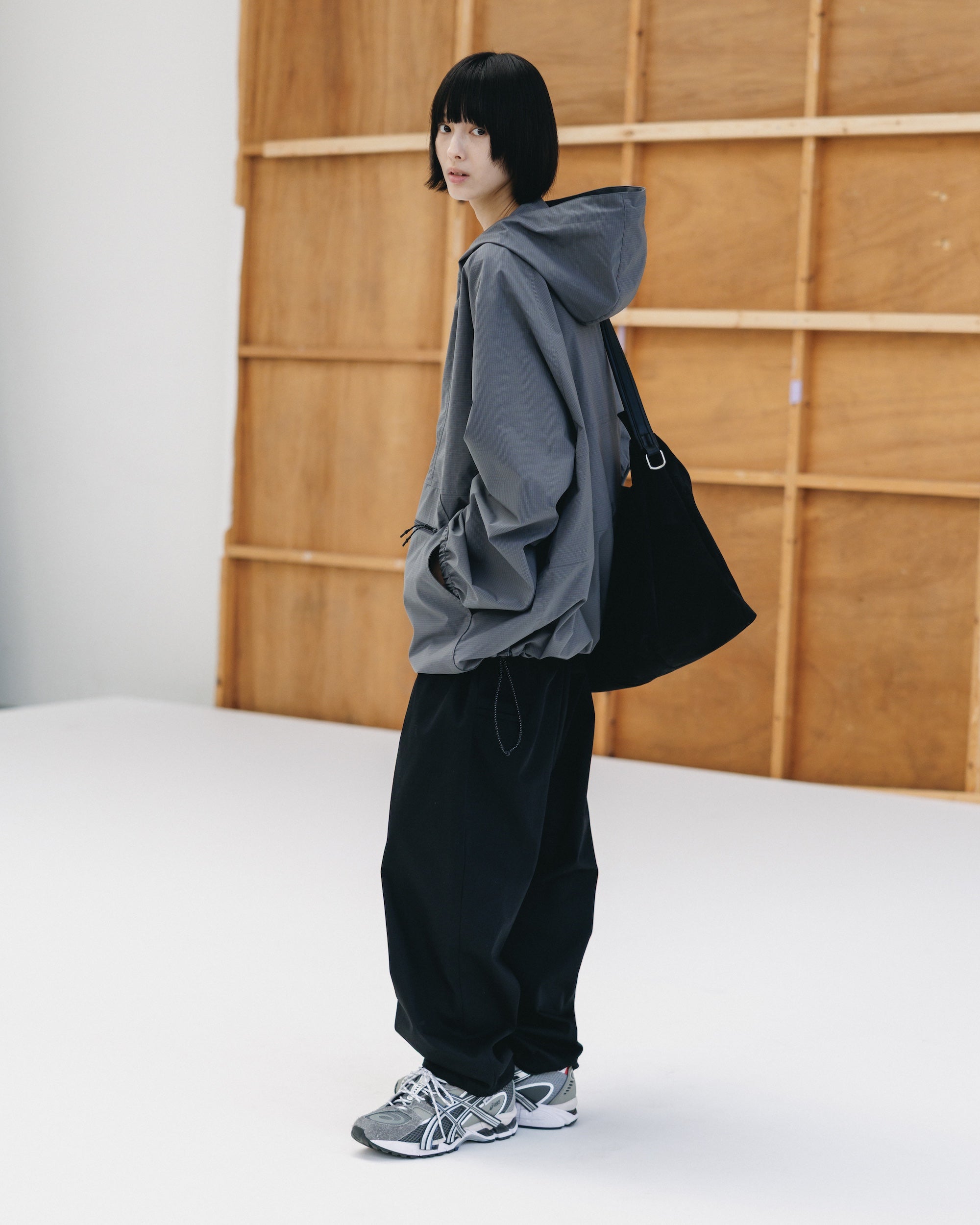 【2.4 WED 20:00- IN STOCK】T/C GABARDINE CITY UNIFORM WIDE TAPERED PANTS (BLACK)