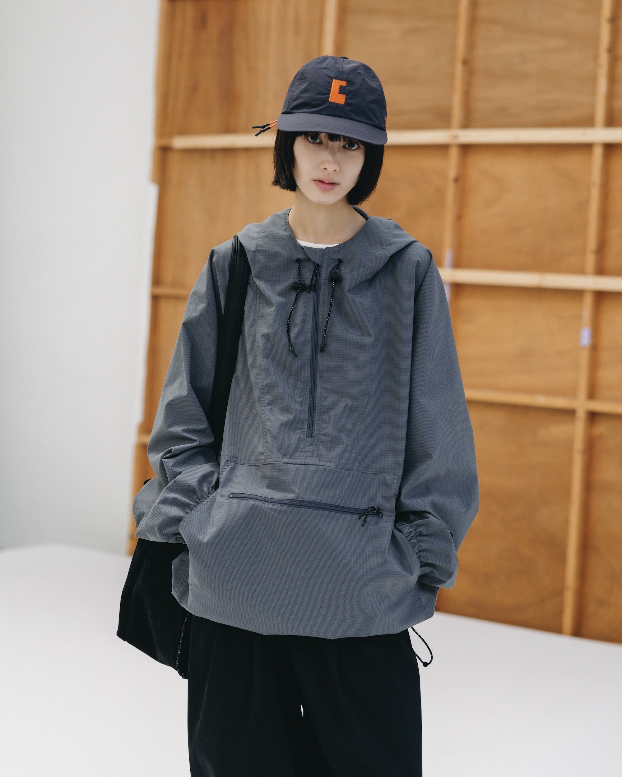 PACKABLE CITY ANORAK PARKA  (GRAY(MINI GRAPH CHECK))