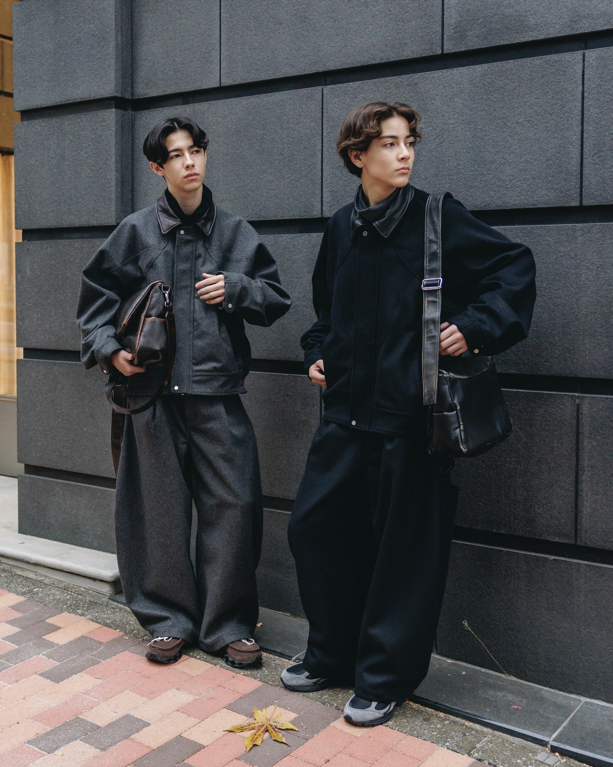 【5월 말 전달 예정】MASSIVE PANTS