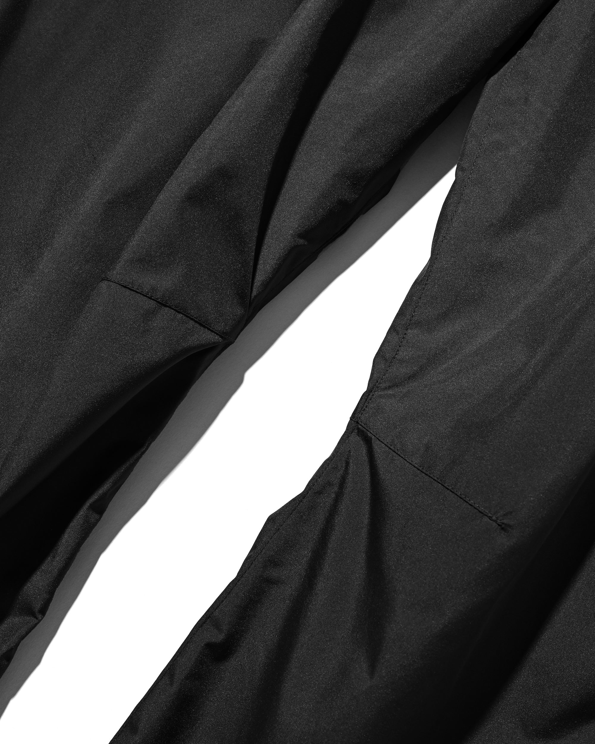 【10.29 WED 20:00- IN STOCK】+phenix WINDSTOPPER® by GORE-TEX LABS TWILL CITY BARREL LEG PANTS (BLACK)