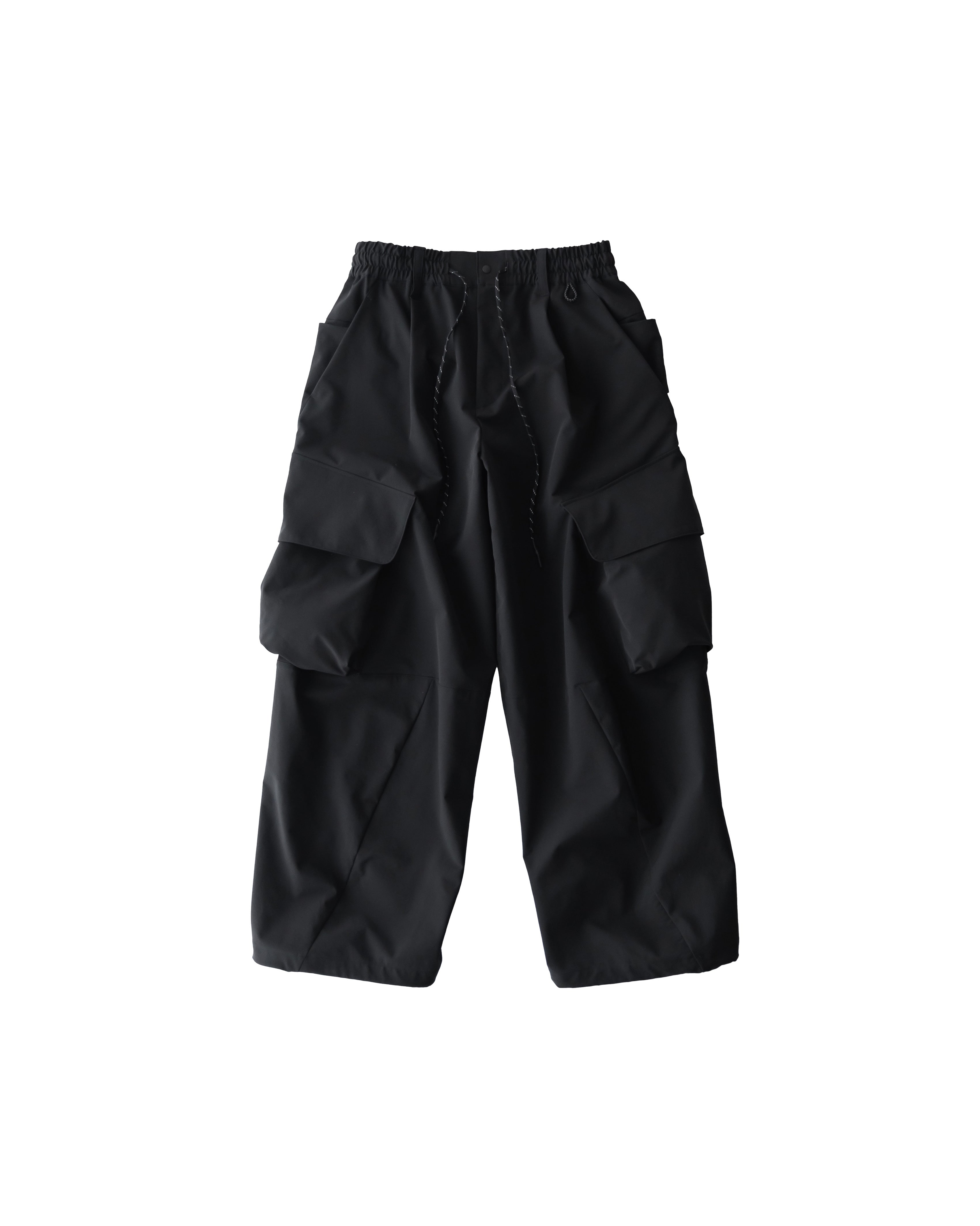 SOFT SHELL WIDE CAGO PANTS.