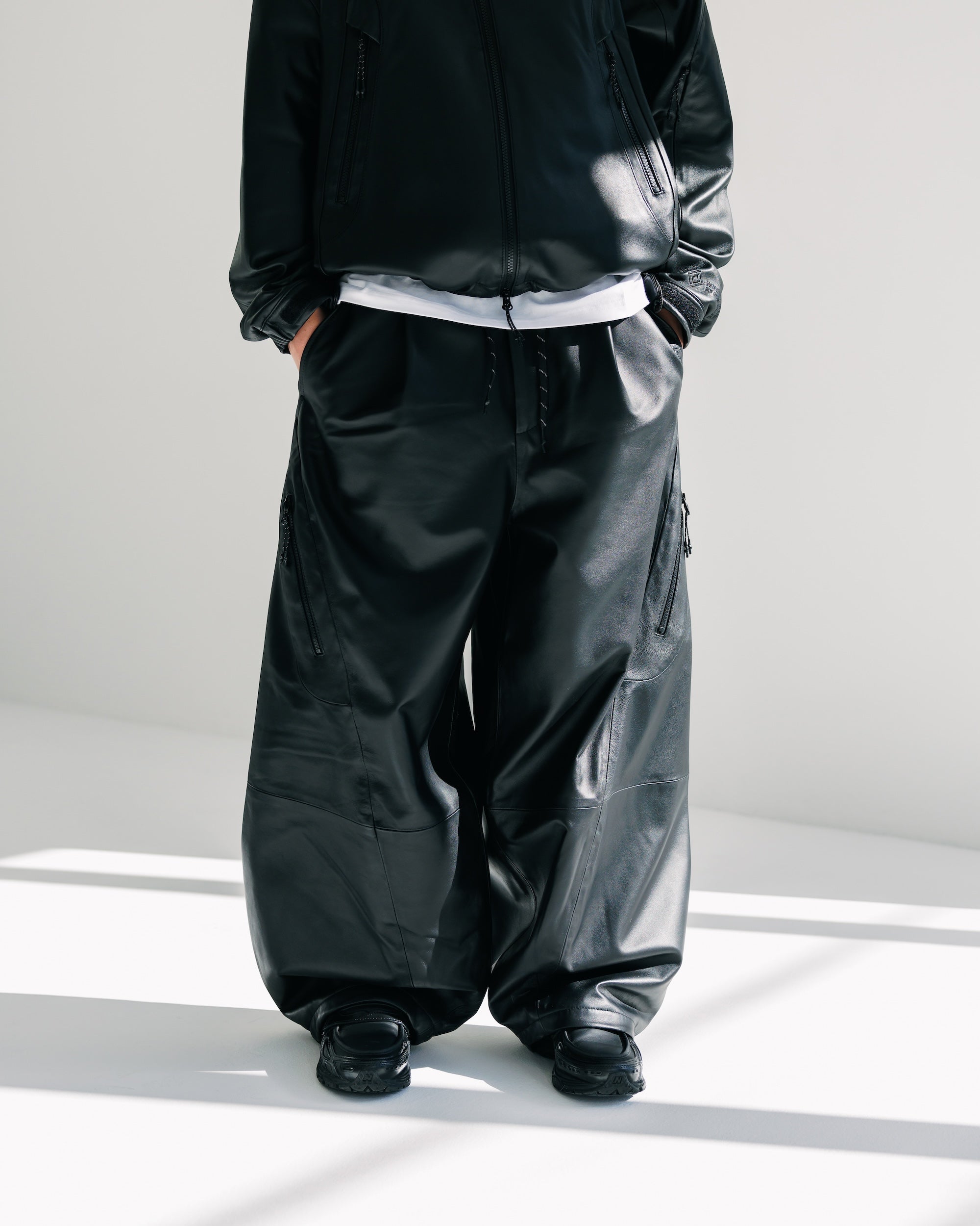 【2.5 WED 20:00- IN STOCK】+phenix WINDSTOPPER® by GORE-TEX LABS LEATHER MASSIVE TWISTED PANTS