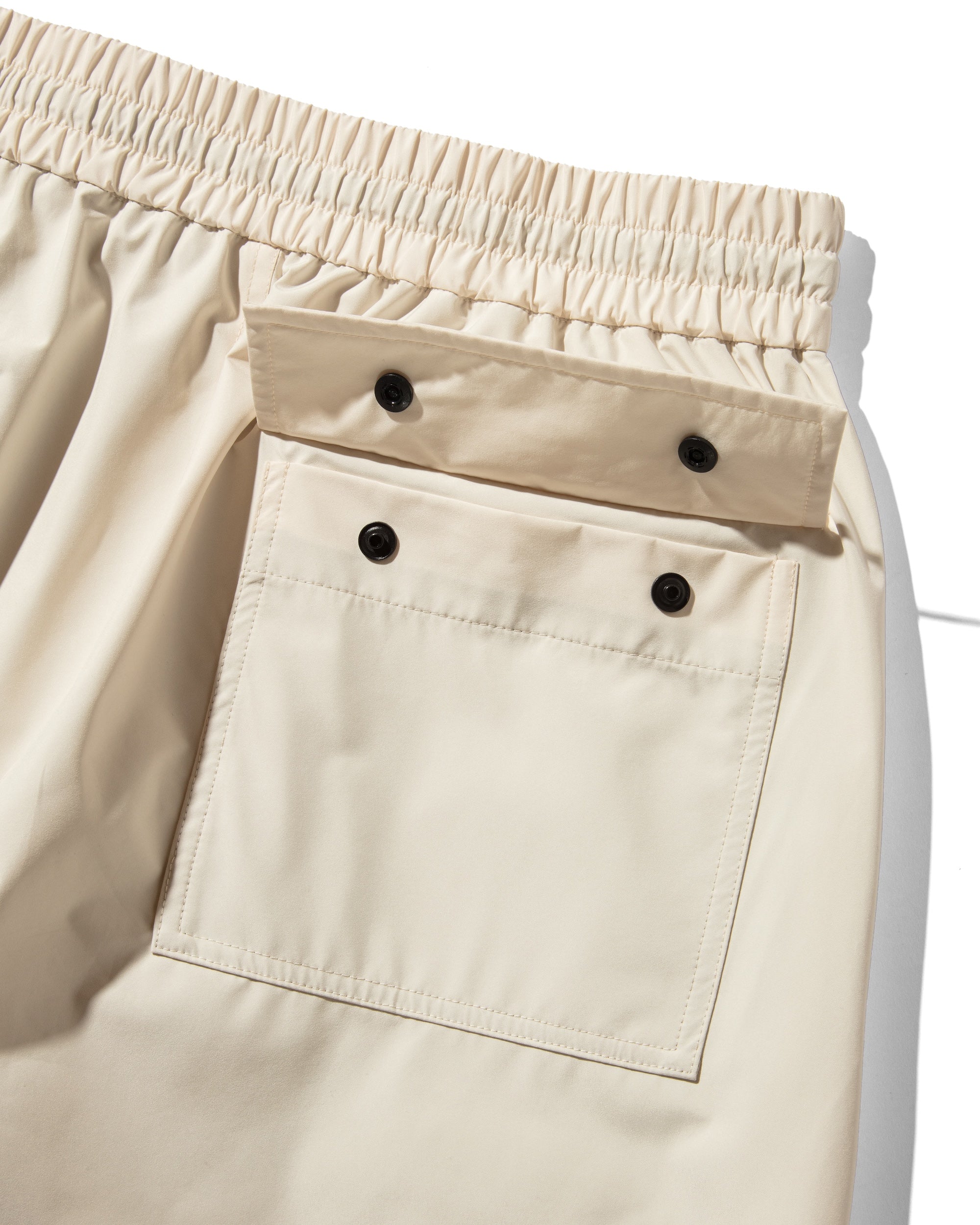 【3.12 WED 20:00- IN STOCK】+phenix WINDSTOPPER® by GORE-TEX LABS CITY OVER TROUSERS (PURE IVORY)