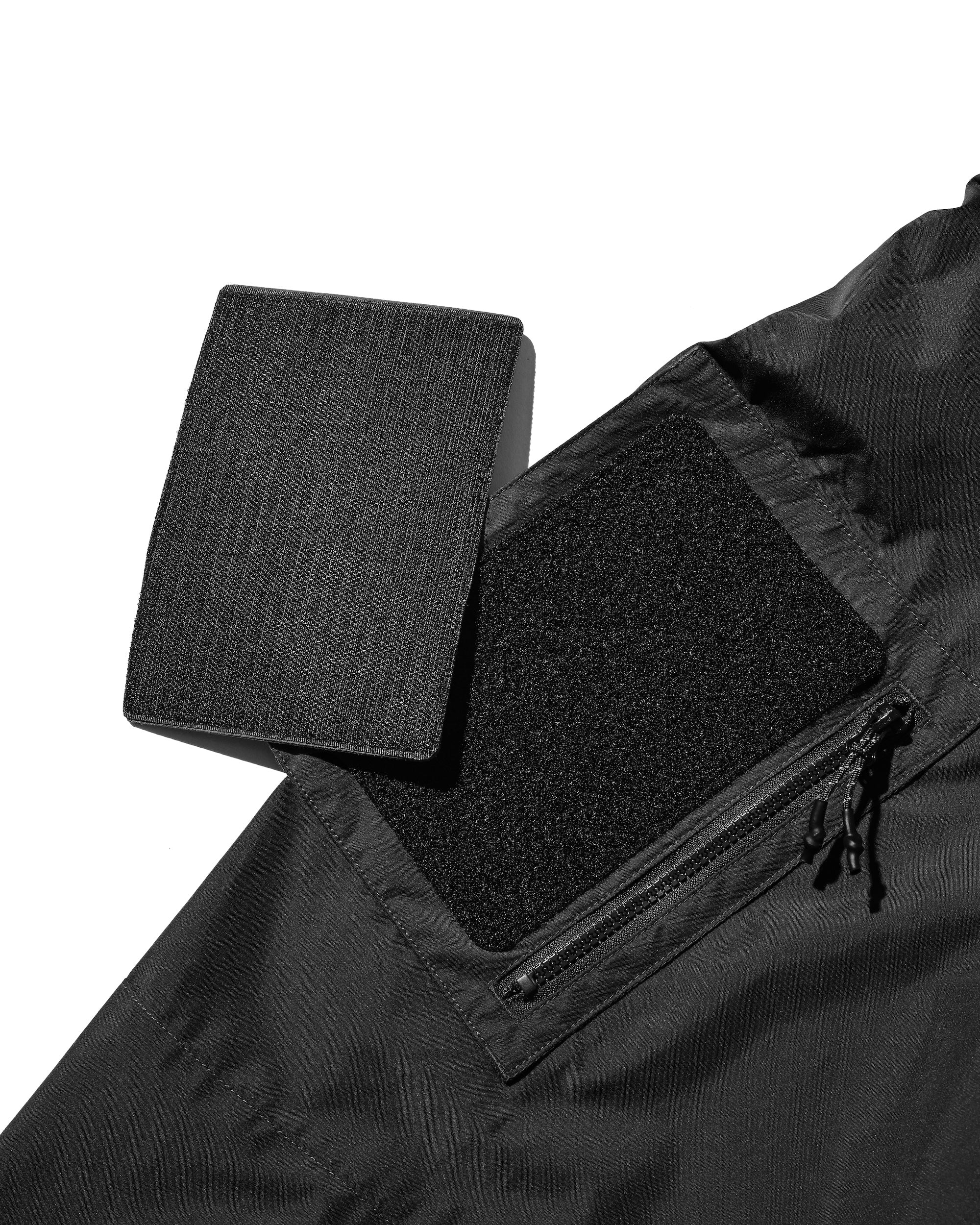 +phenix WINDSTOPPER® by GORE-TEX LABS CITY MILITARY JACKET (BLACK)