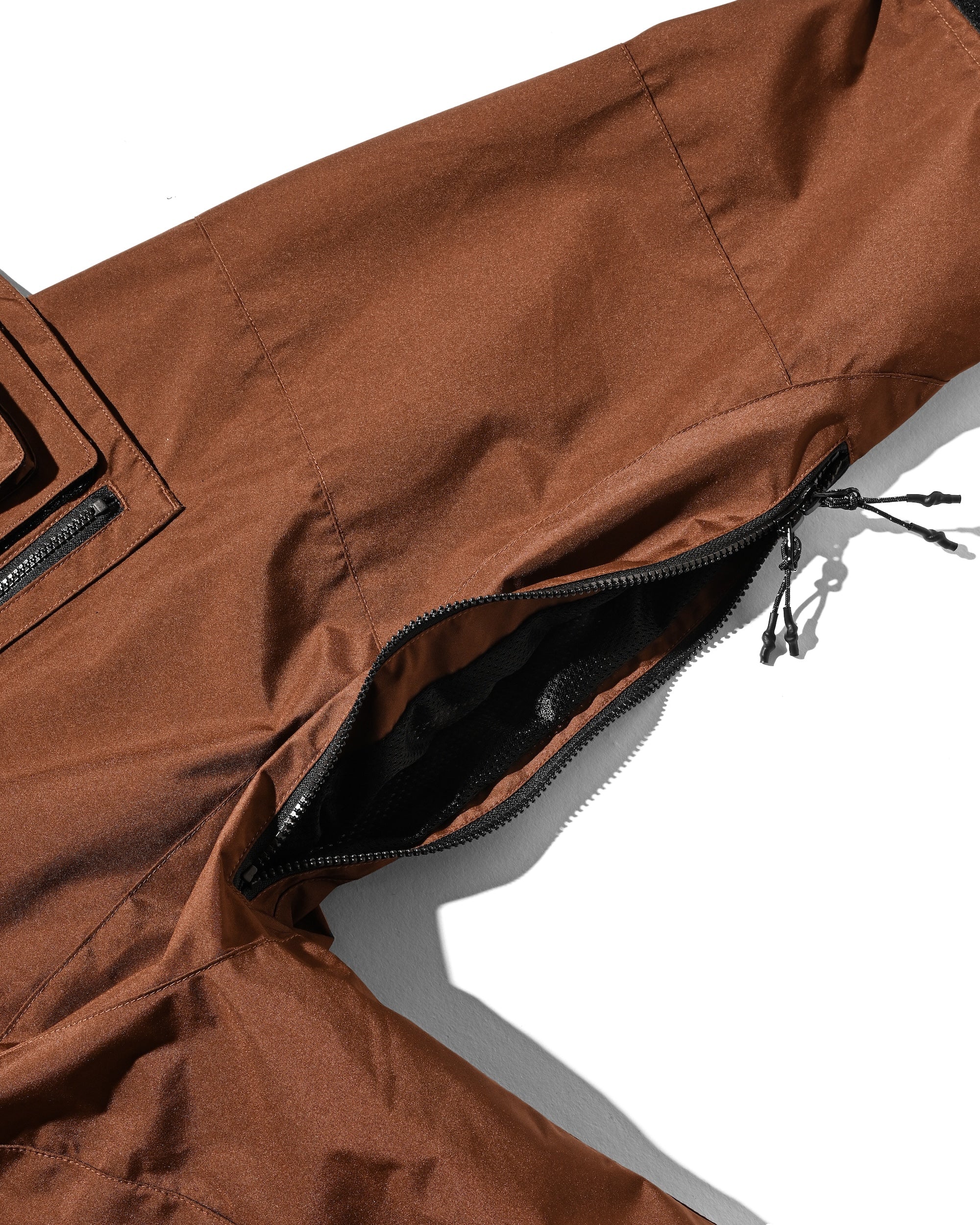 +phenix WINDSTOPPER® by GORE-TEX LABS CITY MILITARY JACKET (CHOCOLATE BROWN)