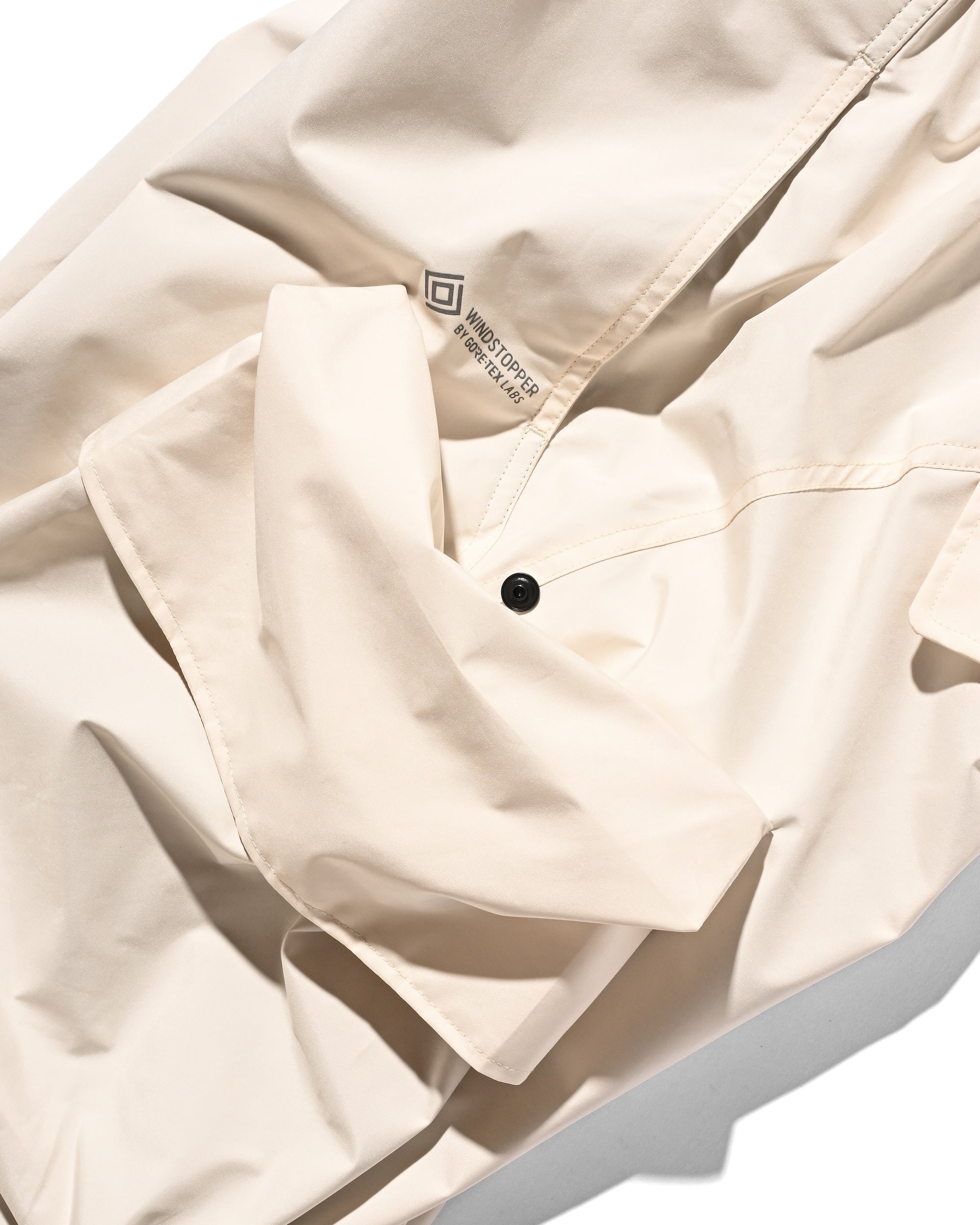 【5.6 TUE 20:00- IN STOCK】+phenix WINDSTOPPER® by GORE-TEX LABS CITY MILITARY HALF PANTS 002 (PURE IVORY)