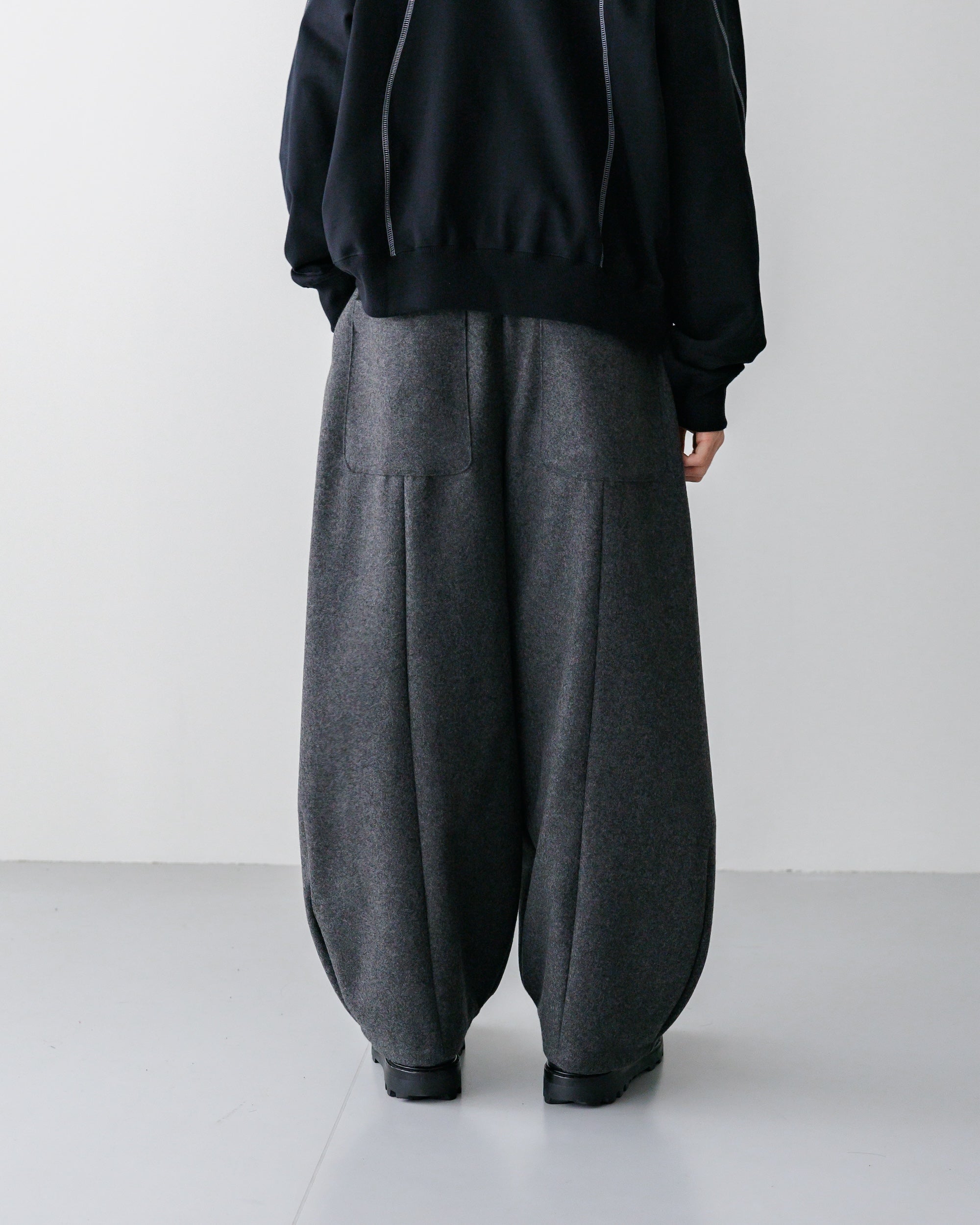 【12.18 WED 20:00- IN STOCK】WOOL MELTON MASSIVE TWISTED PANTS