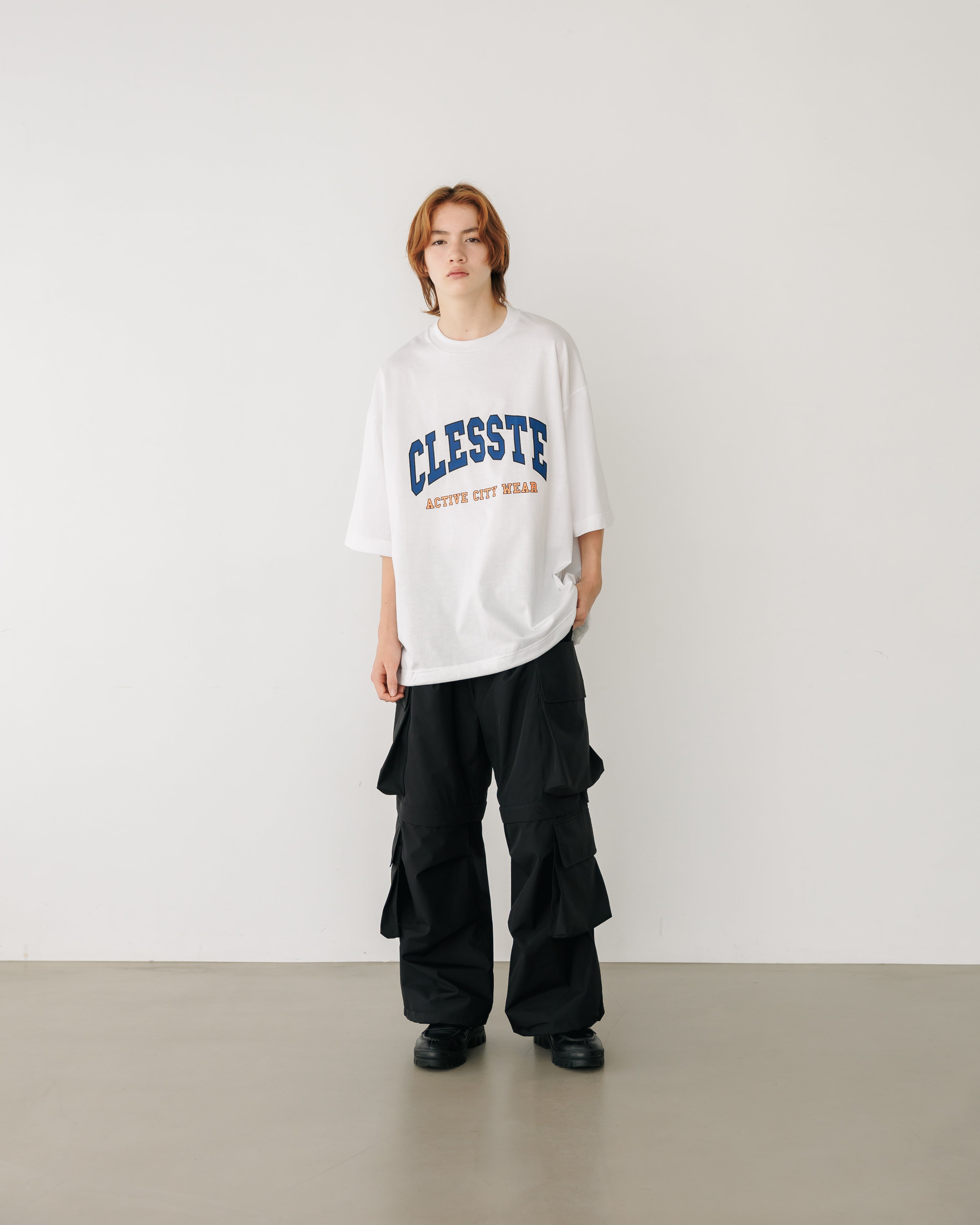 【7.17 WED 20:00- IN STOCK】“COLLEGE LOGO” MASSIVE T-SHIRT WITH DRAWSTRINGS.