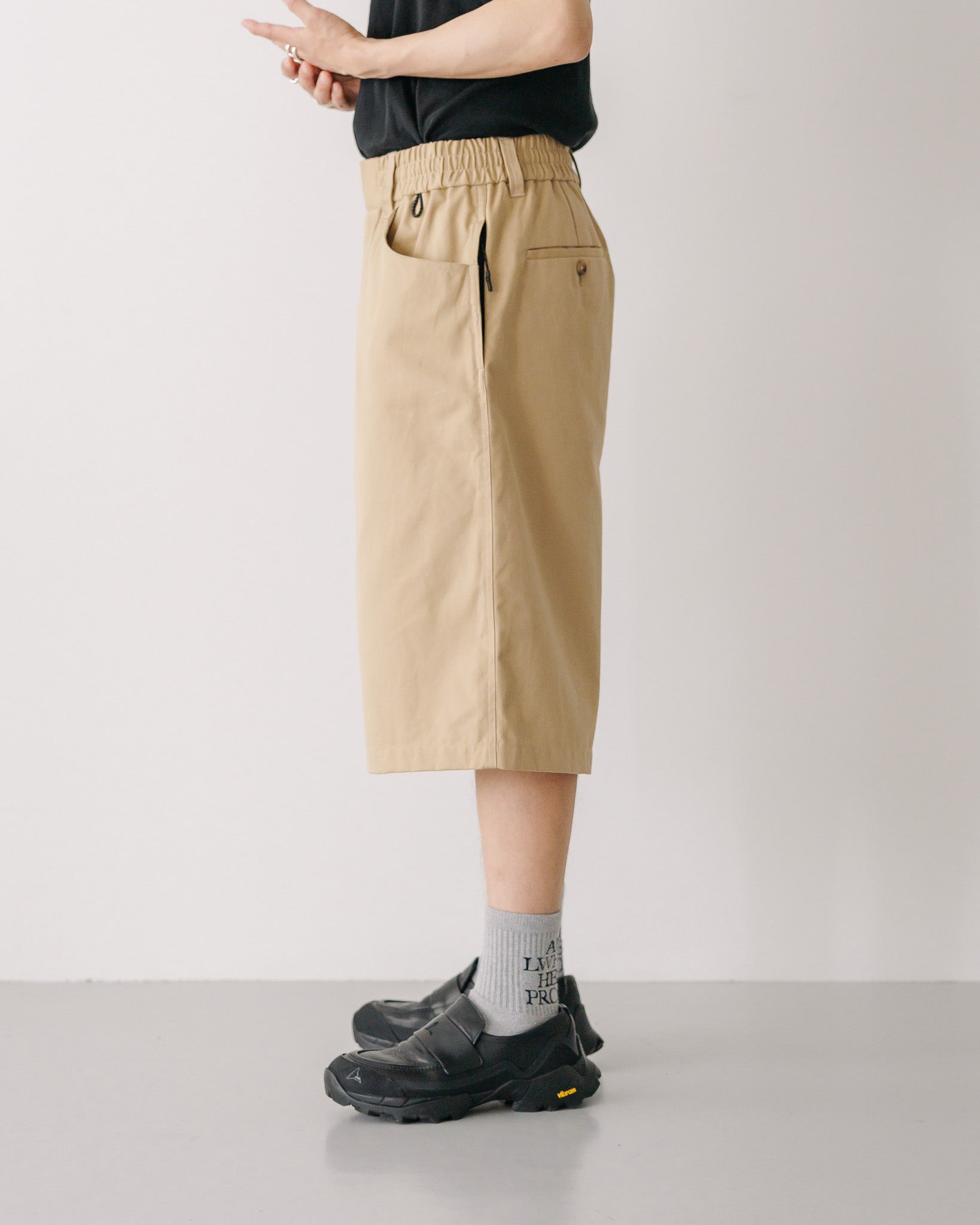 BAGGY HALF PANTS