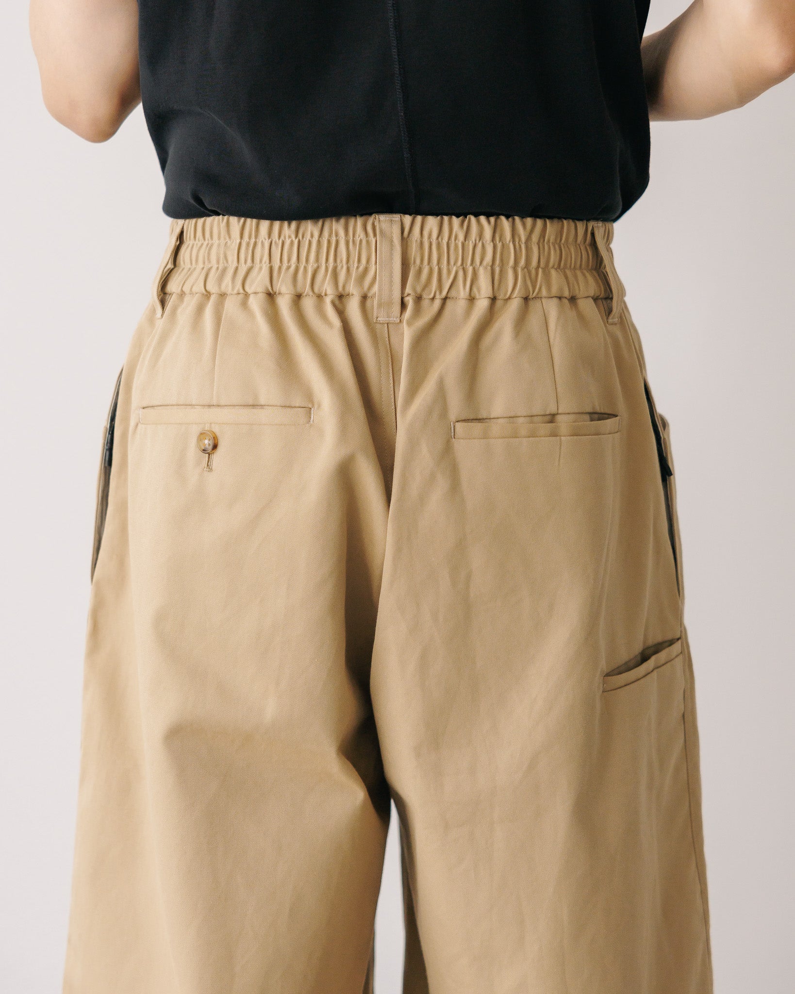 BAGGY HALF PANTS