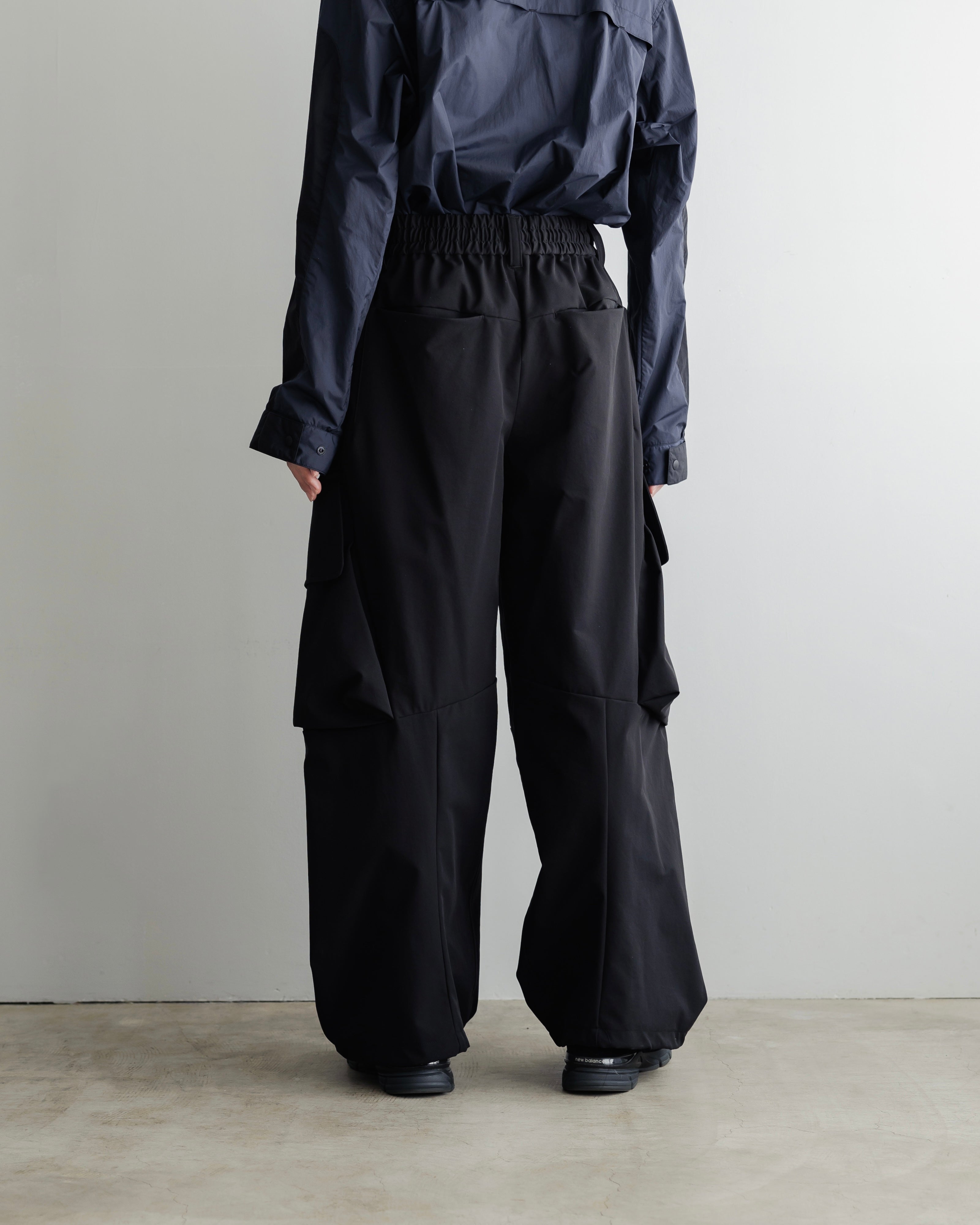 SOFT SHELL WIDE CARGO PANTS