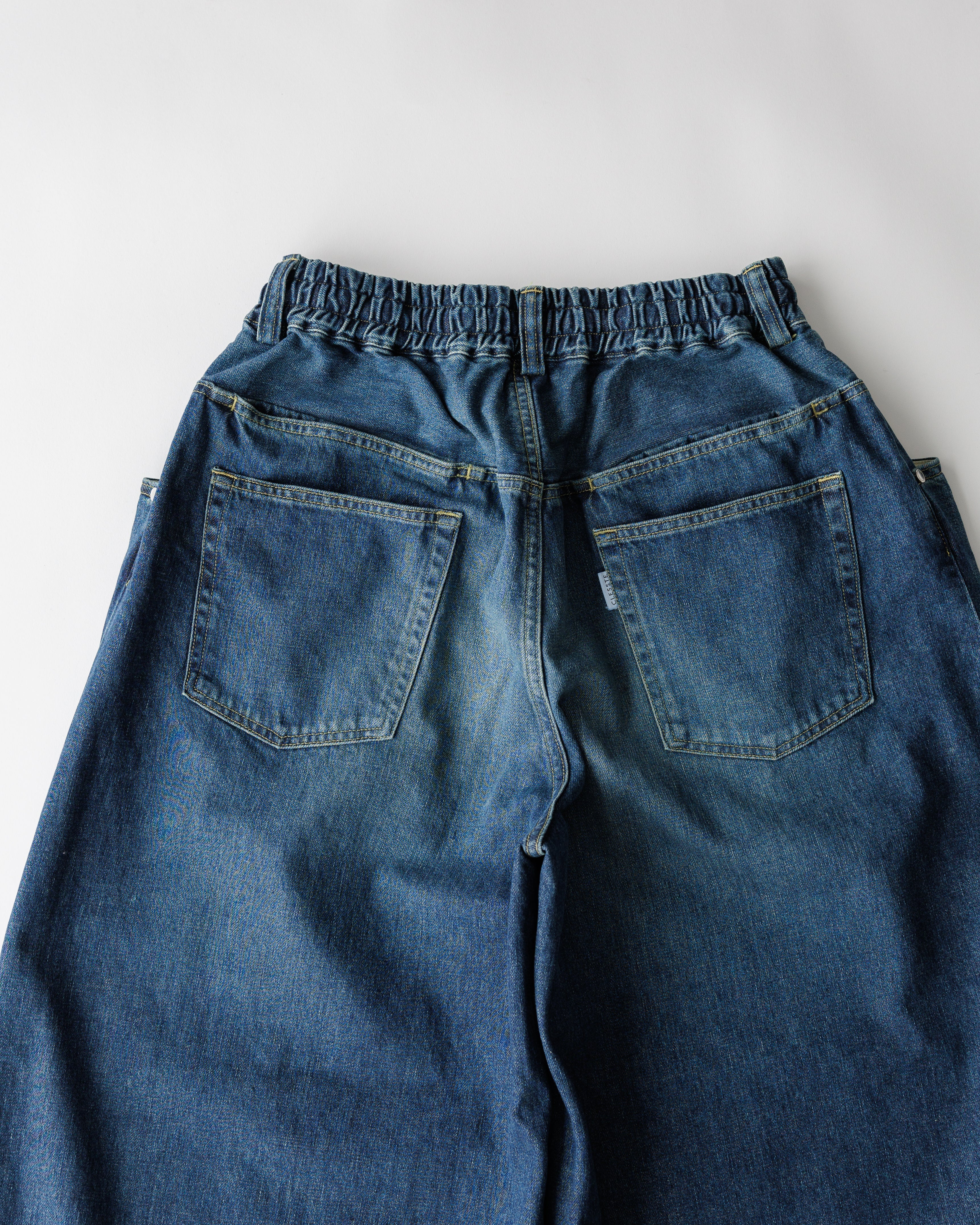 VINTAGE WASH SELVEDGE DENIM MASSIVE PANTS.