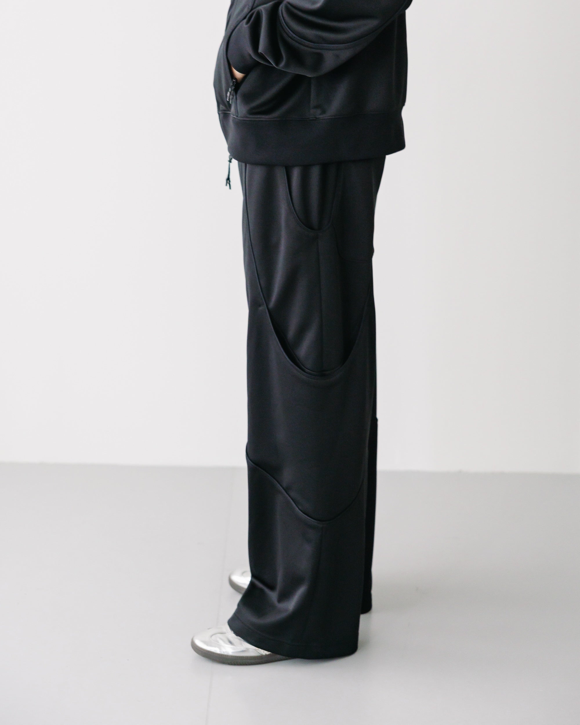 【9.28 SAT 20:00- IN STOCK】FUTURE TRACK PANTS