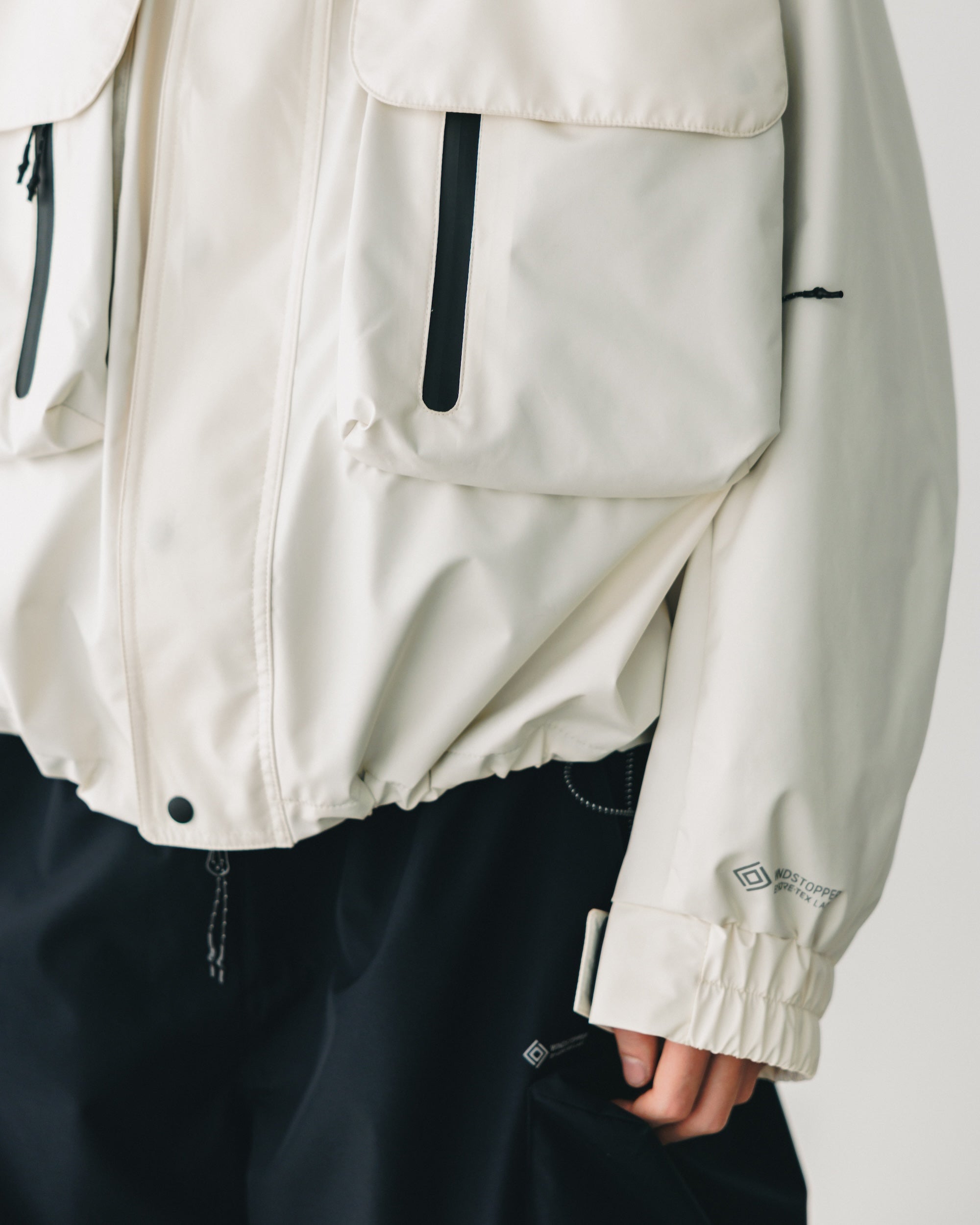 【3.5 WED 20:00- IN STOCK】+phenix WINDSTOPPER® by GORE-TEX LABS CITY WADING JACKET (PURE IVORY)