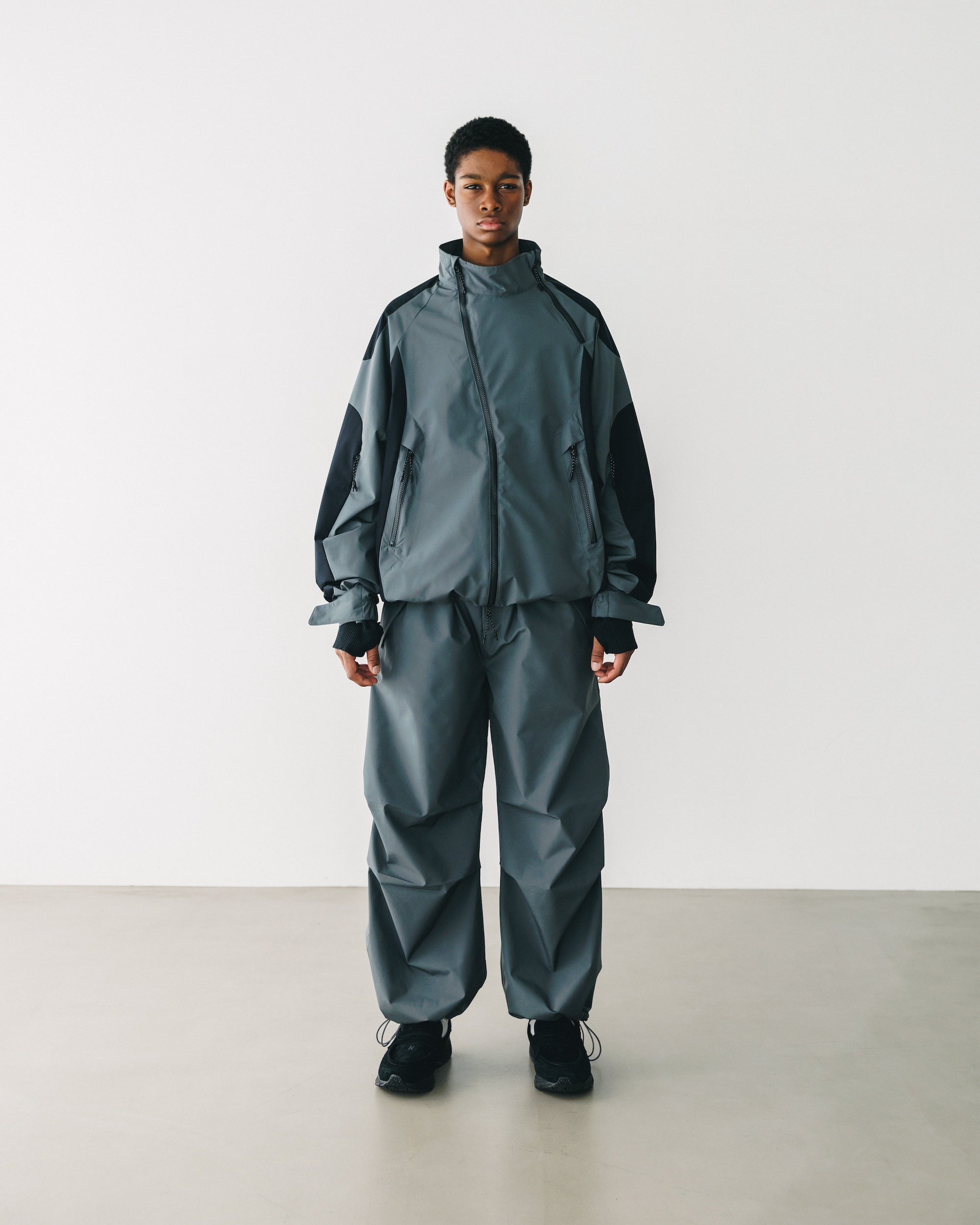 【3.12 WED 20:00- IN STOCK】+phenix WINDSTOPPER® by GORE-TEX LABS CITY OVER TROUSERS (GRAPHAITE GRAY)