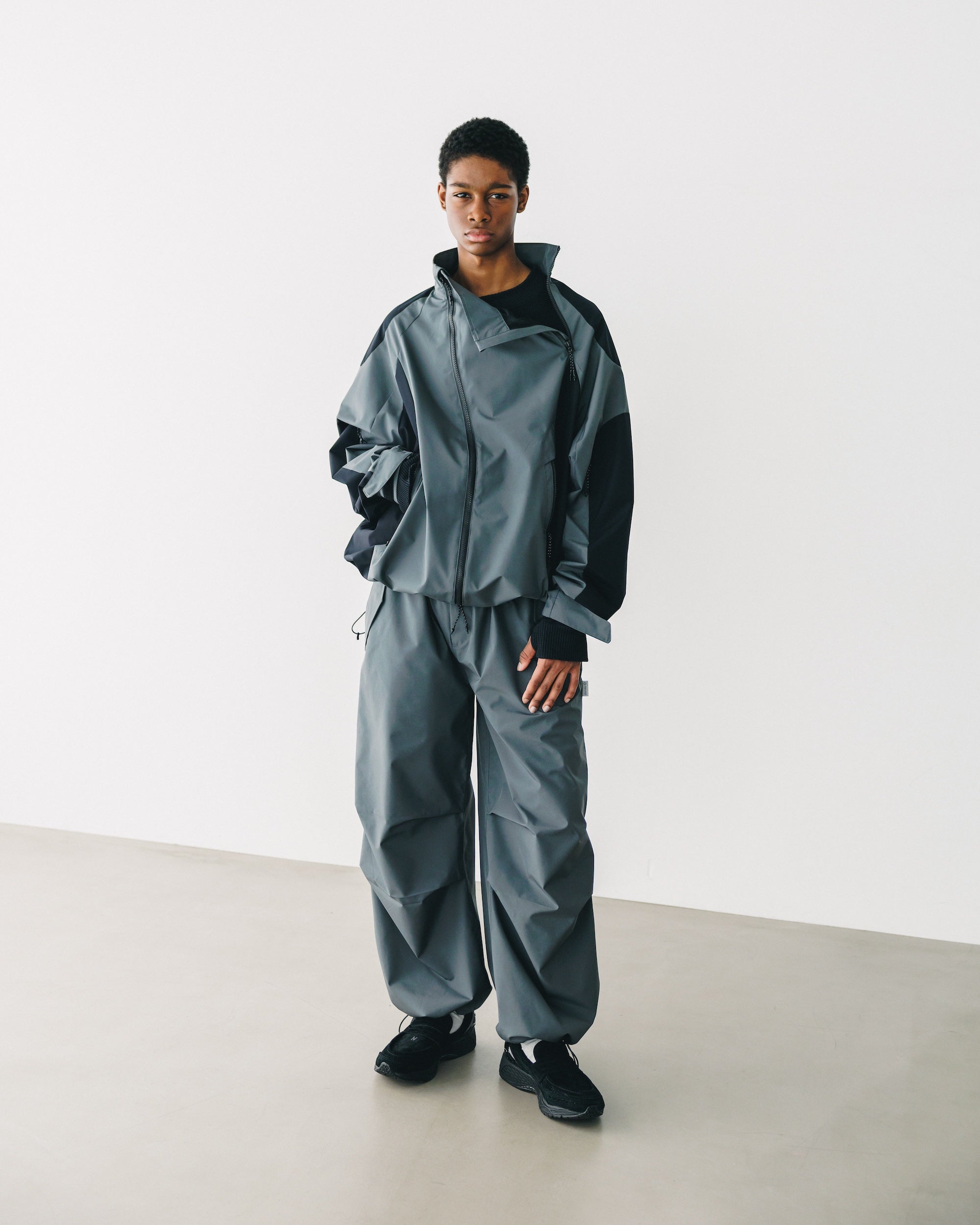 【3.12 WED 20:00- IN STOCK】+phenix WINDSTOPPER® by GORE-TEX LABS CITY OVER TROUSERS (GRAPHAITE GRAY)