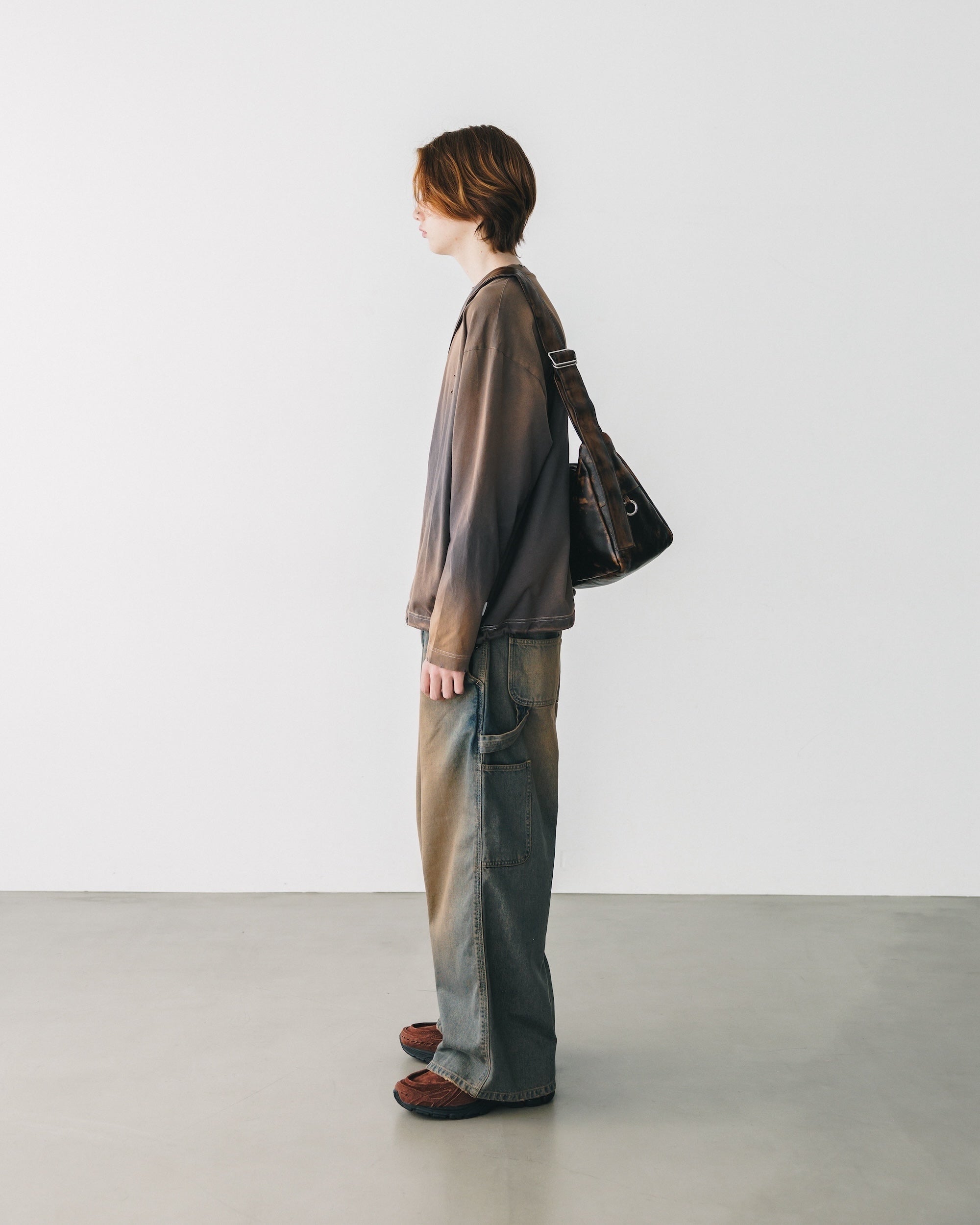【10.1 WED 20:00- IN STOCK】"C"GRADATION DYED L/S T-SHIRT WITH DRAWSTRINGS (BROWN)