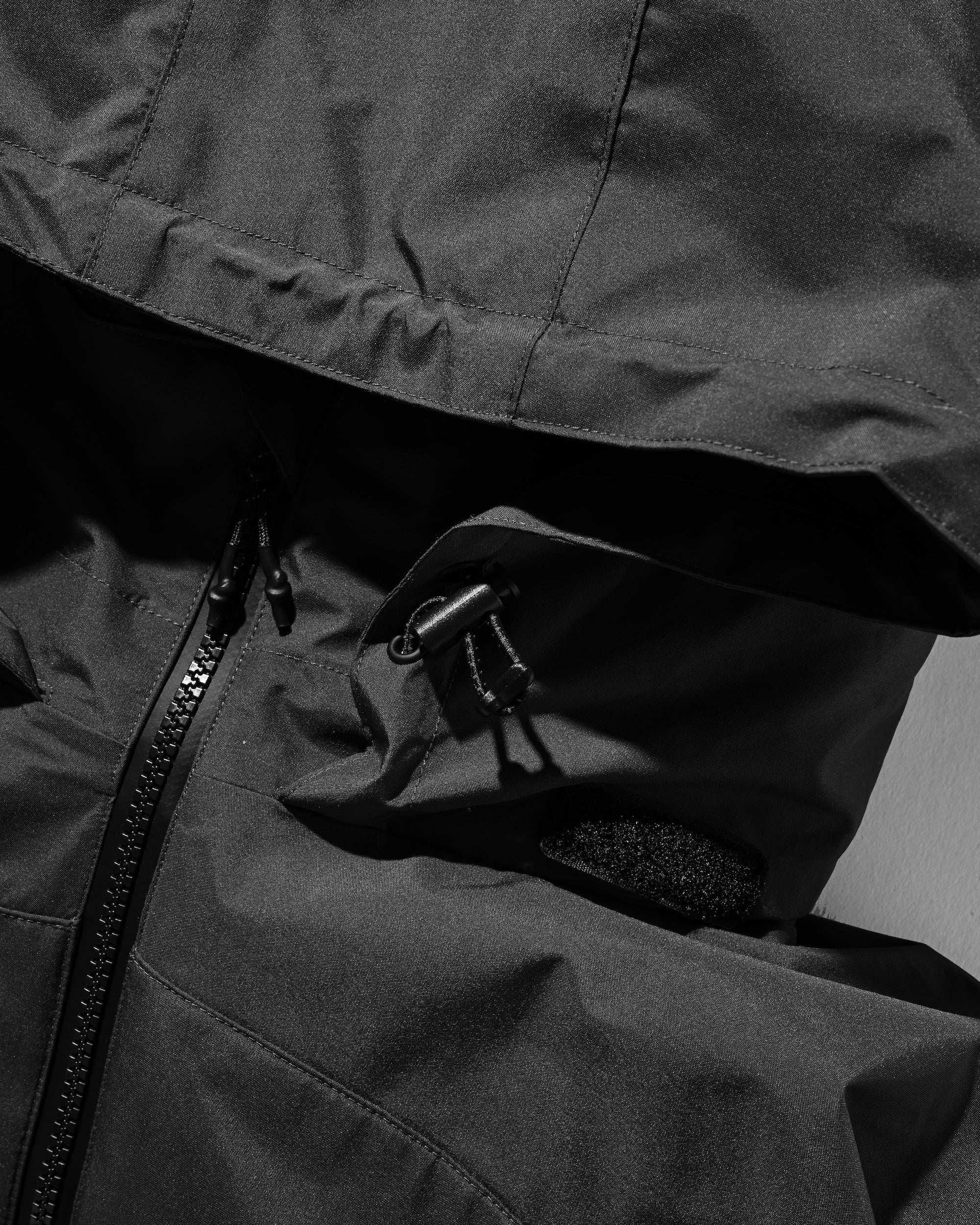 +phenix WINDSTOPPER® by GORE-TEX LABS CITY MILITARY JACKET (BLACK)